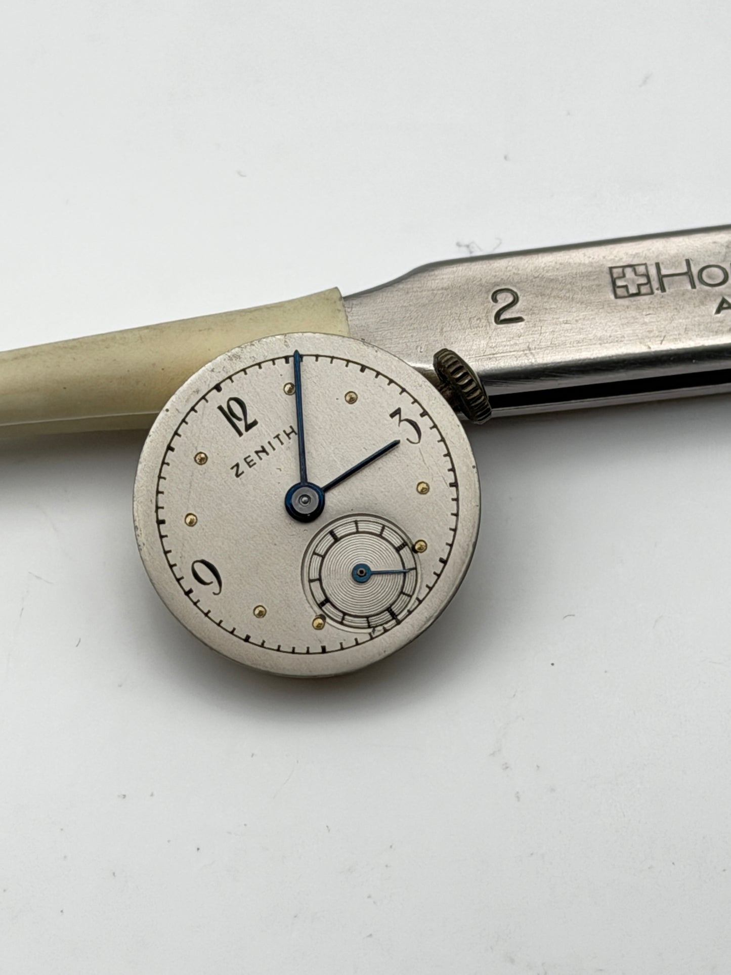 zenith 82 movement movimento