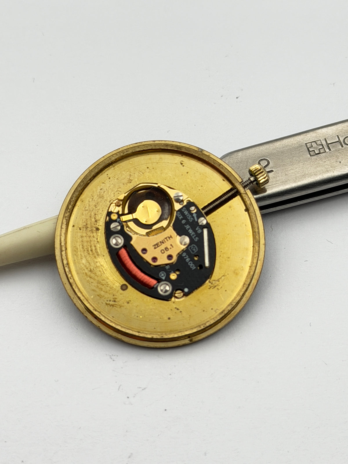 zenith 06.1 976.001 movement movimento quartz