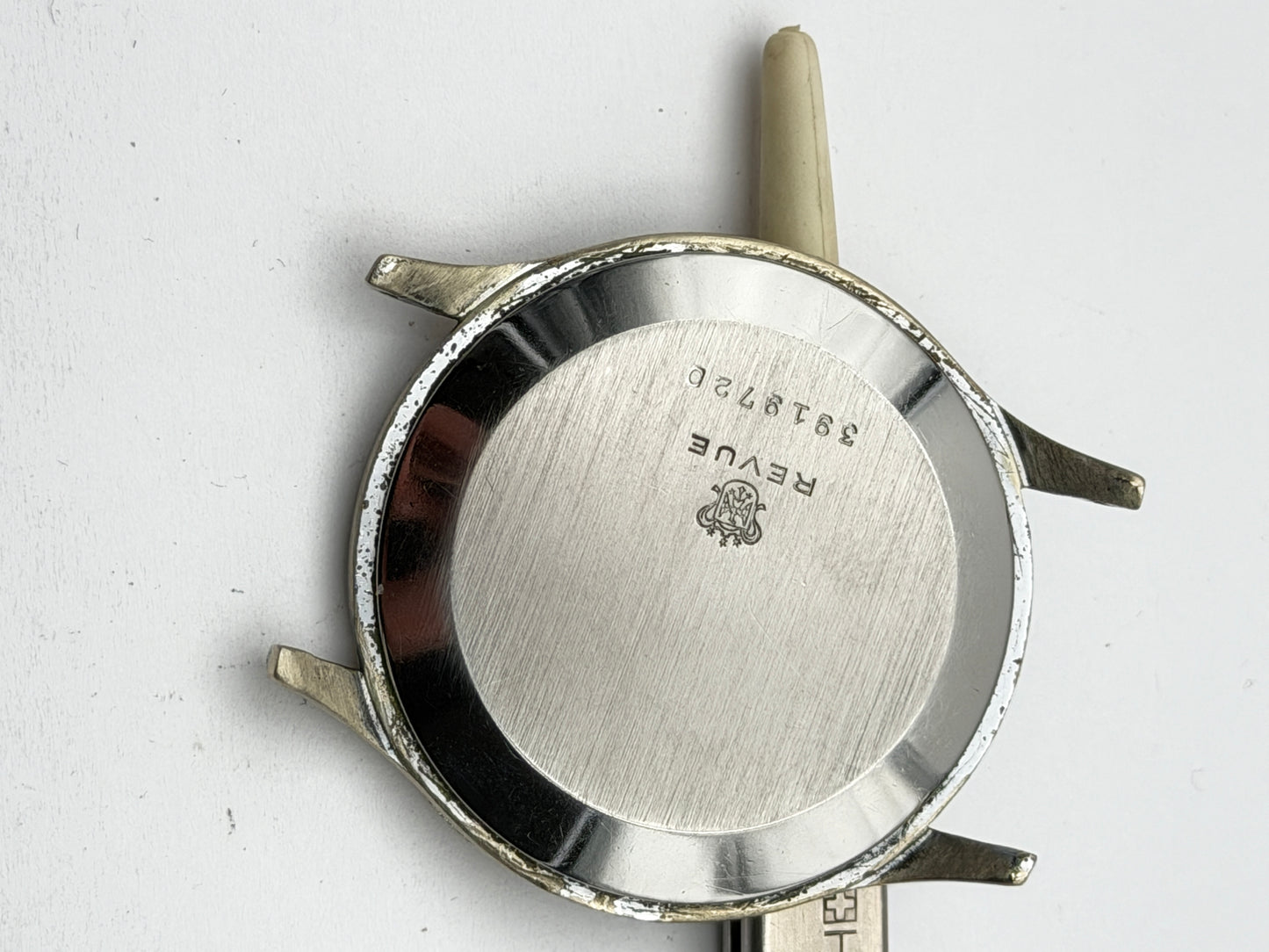 Revue Thommen cassa case 81 38mm
