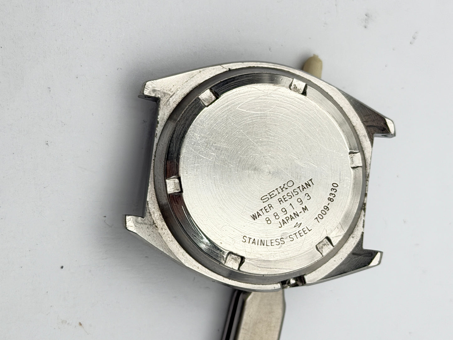 seiko 7009-8330 37mm