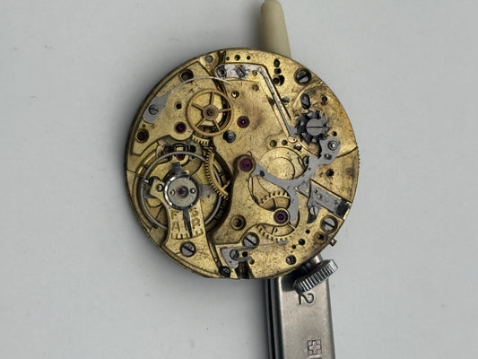 universal genevè watch martel chrono 32,5mm movement movimento