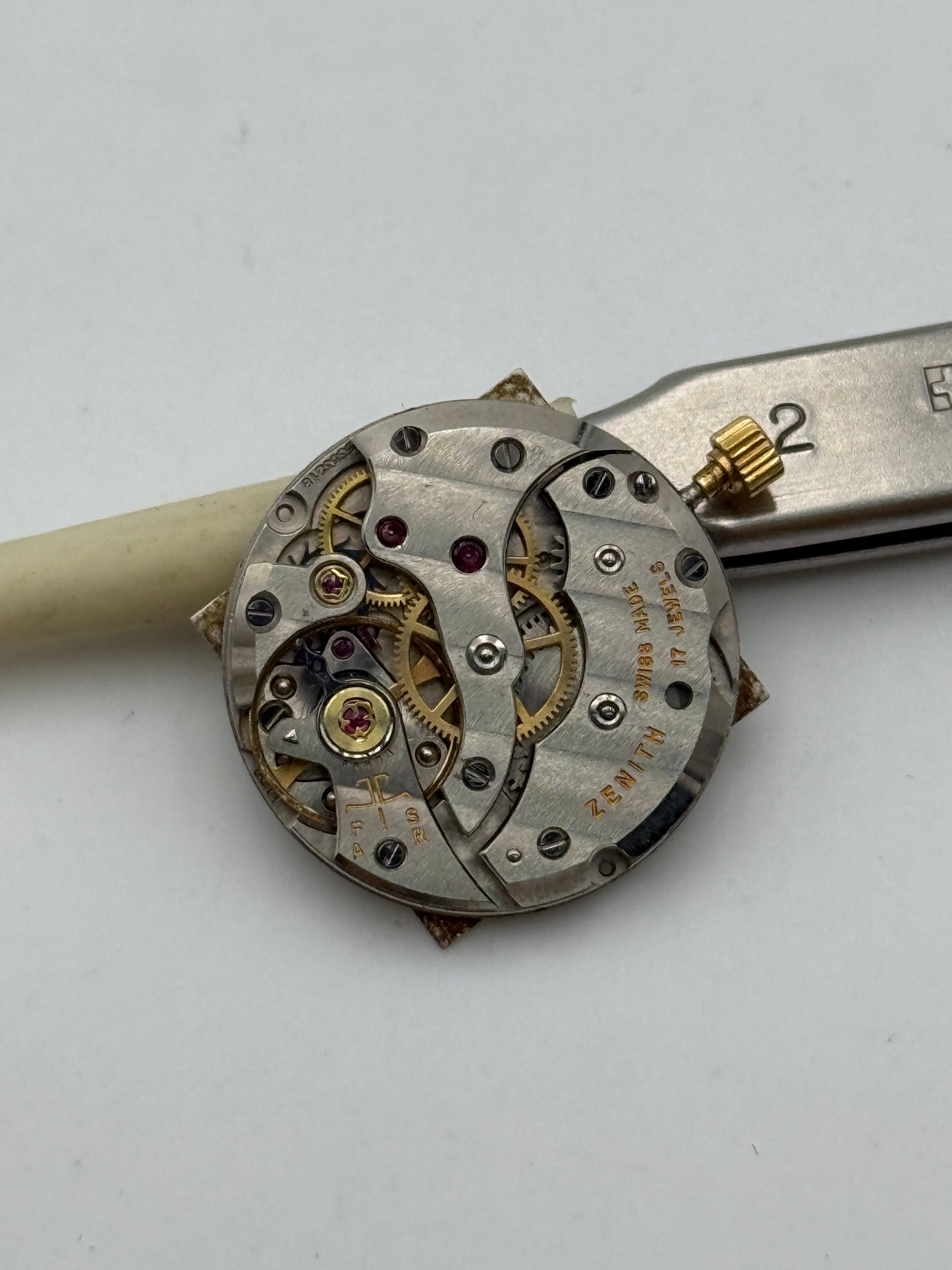 zenith 2011 vacheron movement movimento