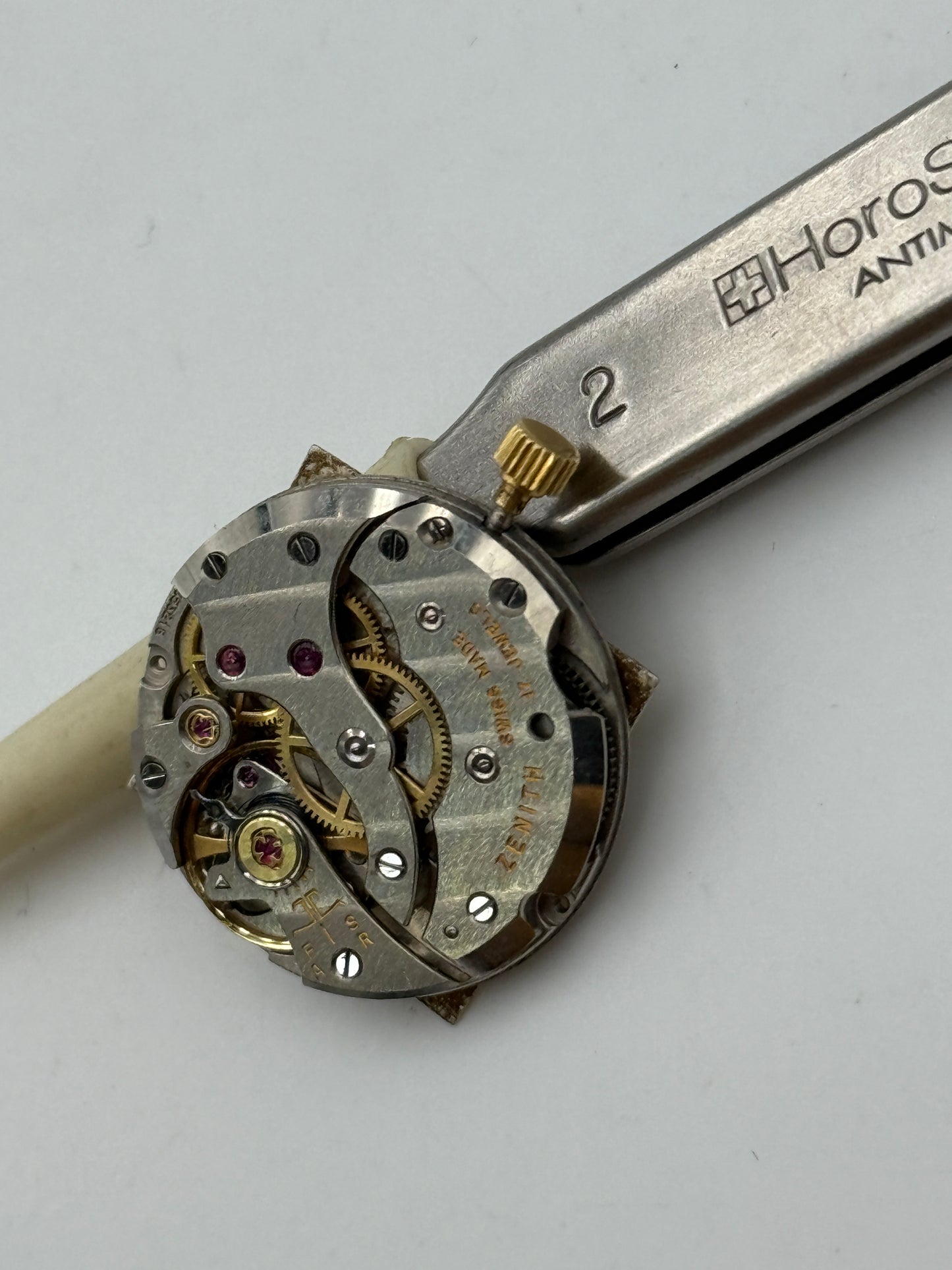 zenith 2011 vacheron movement movimento