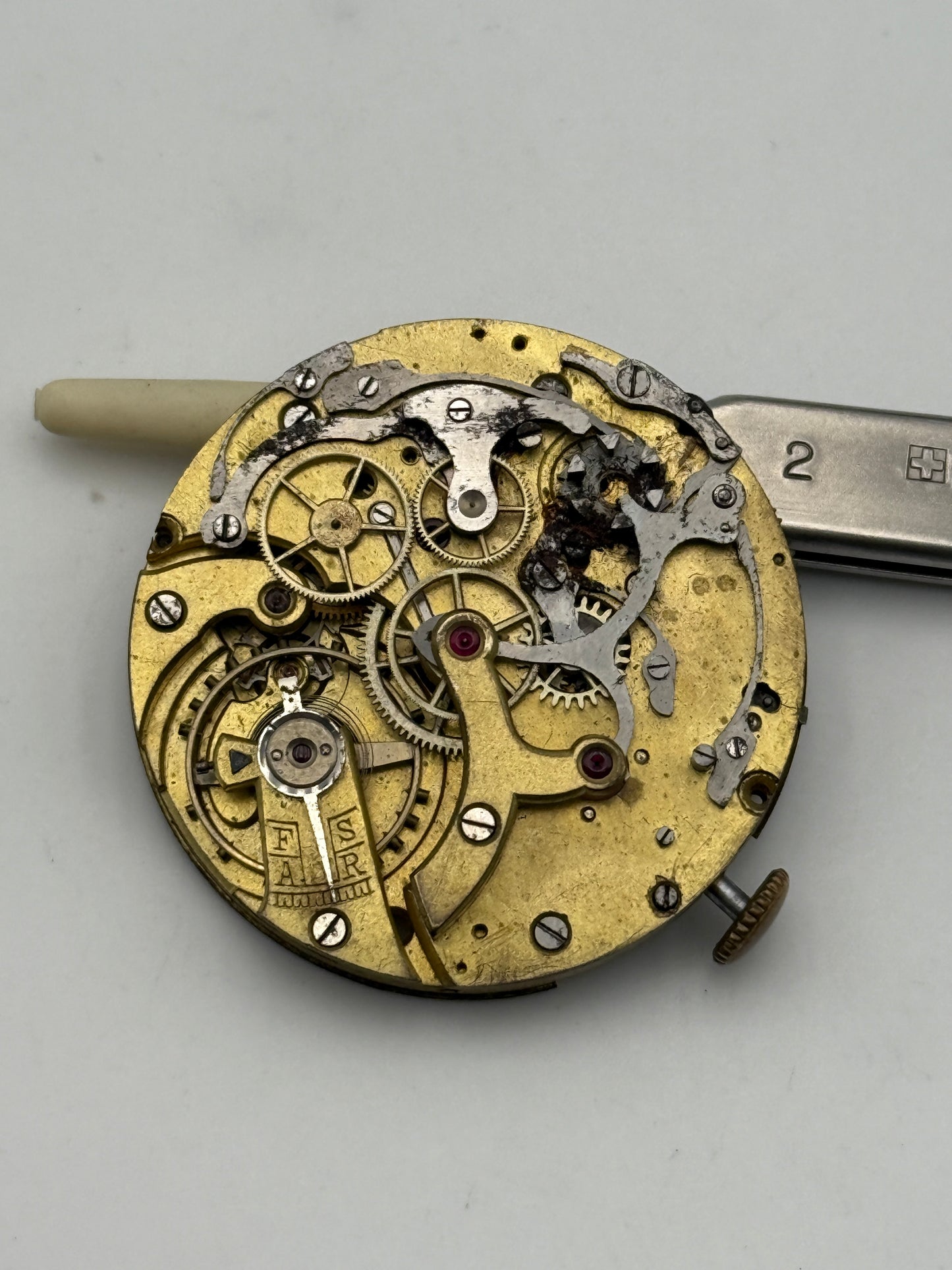 universal watch martel monopulsante 36mm movement movimento chrono