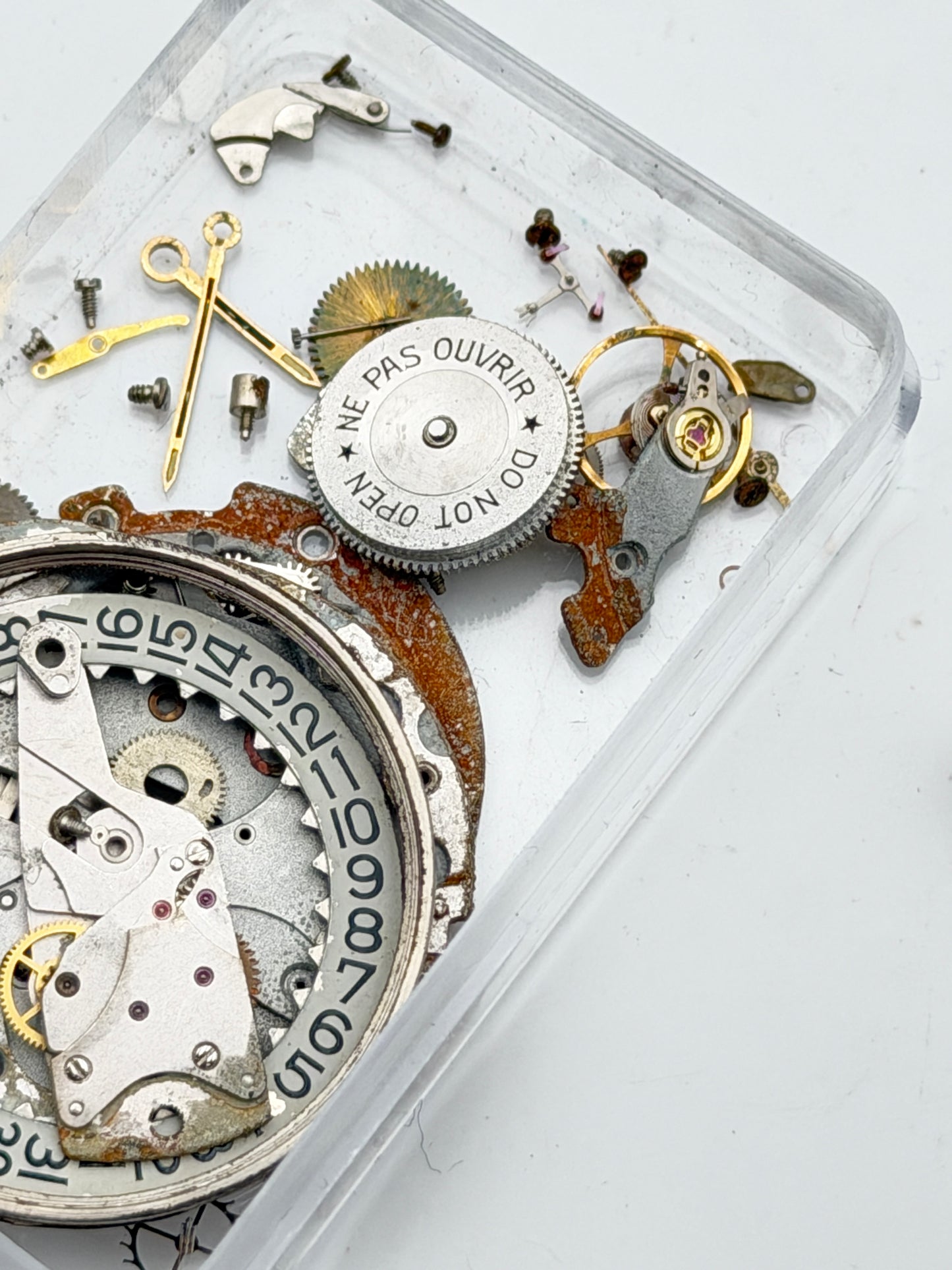 longines ultrachron 6651 movement movimento