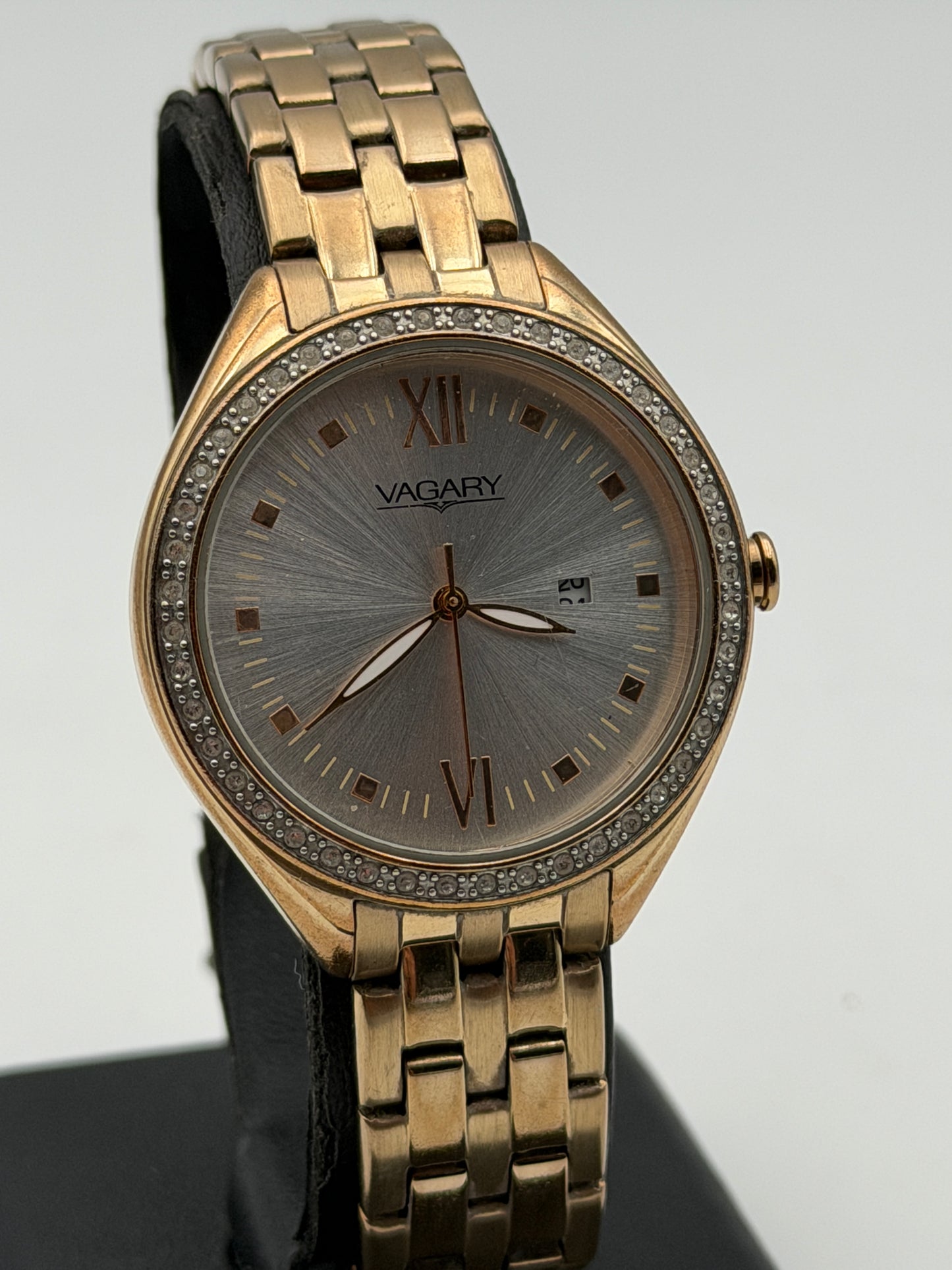 vagary 34mm watch g011-s112541 quartz