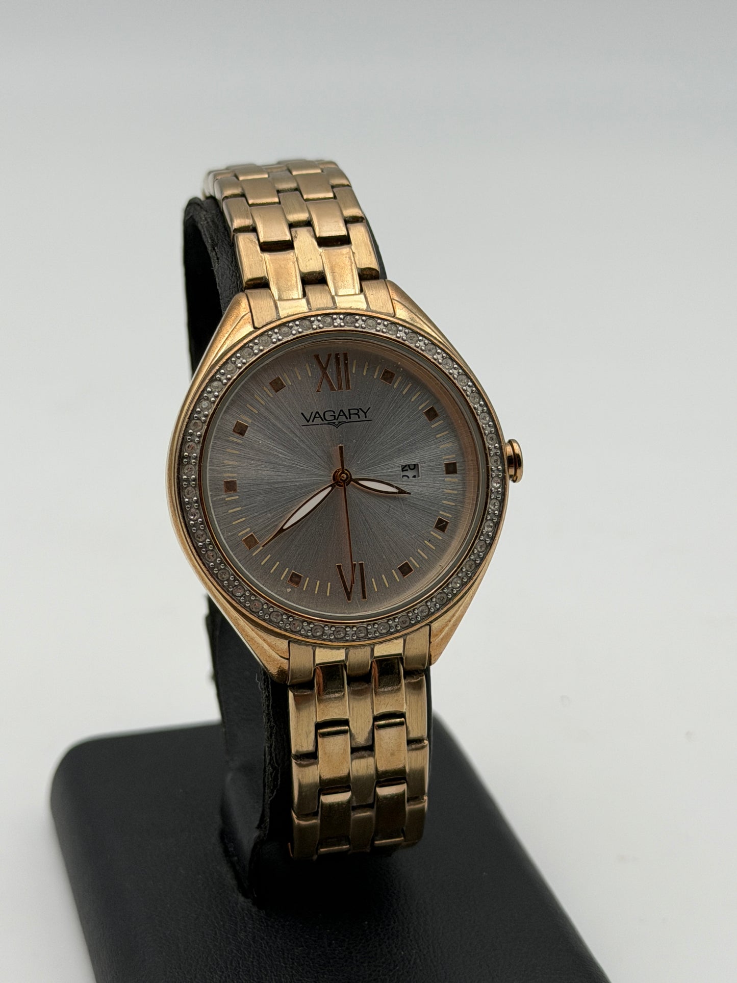 vagary 34mm watch g011-s112541 quartz