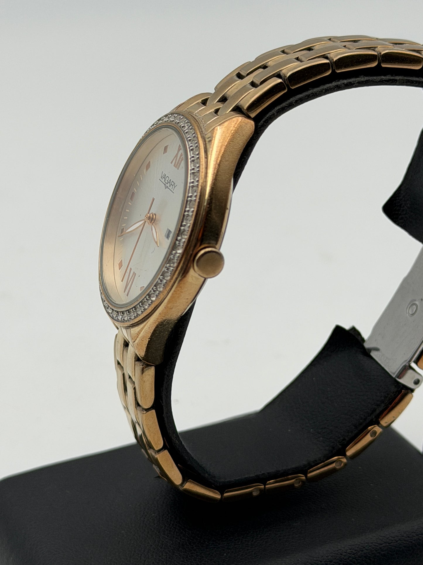 vagary 34mm watch g011-s112541 quartz