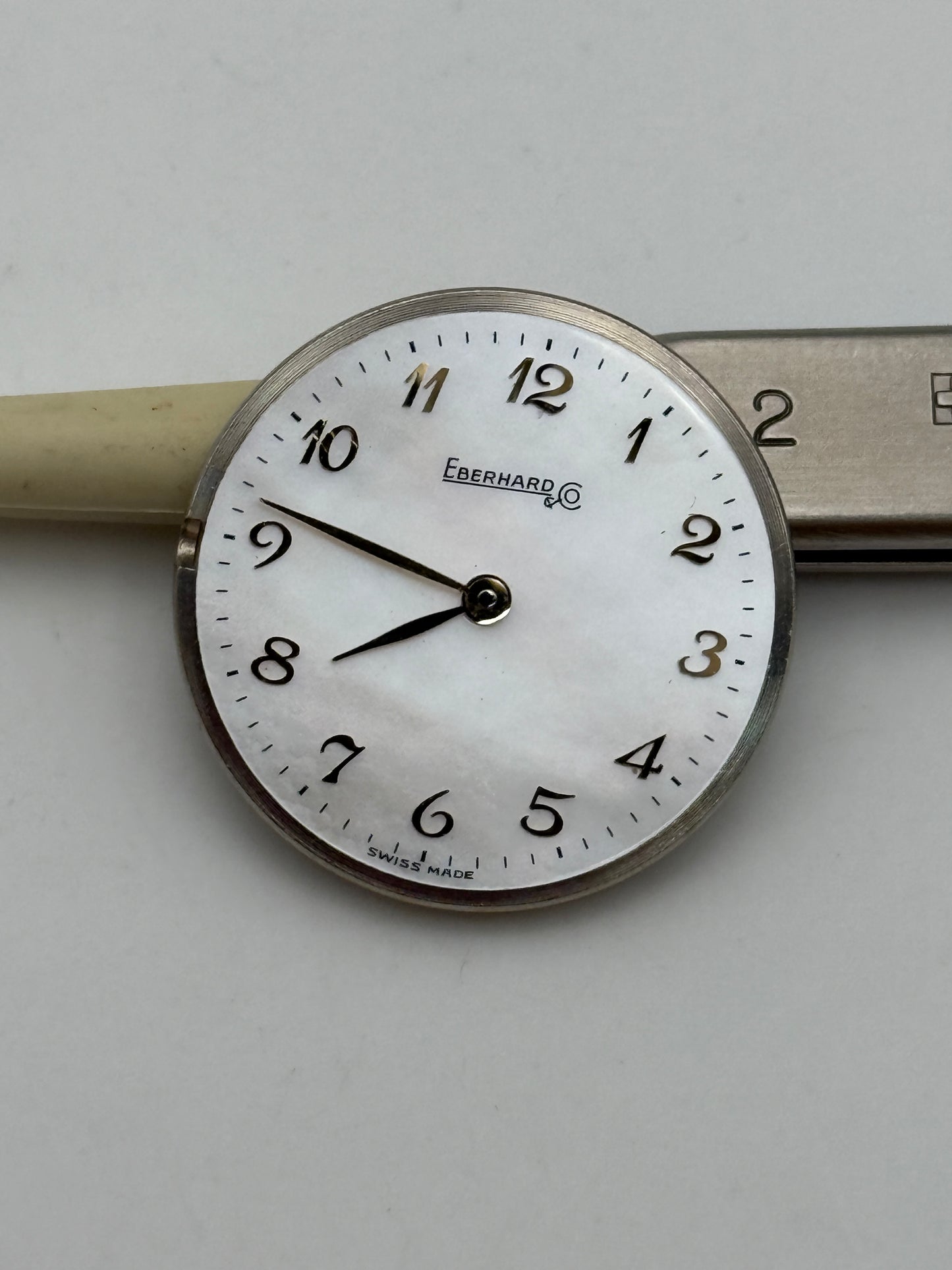 eberhard eta 256.041 movement movimento