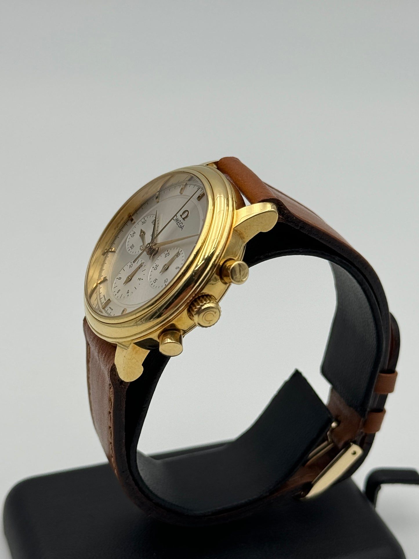 Omega De Ville Chronograph 145.0050 in oro 18kt