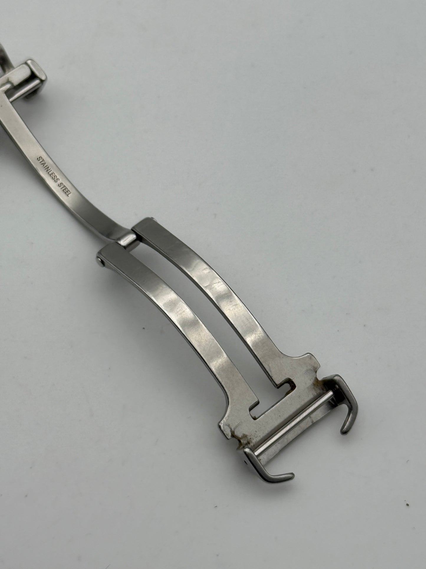 baume e mercier deployante 16mm