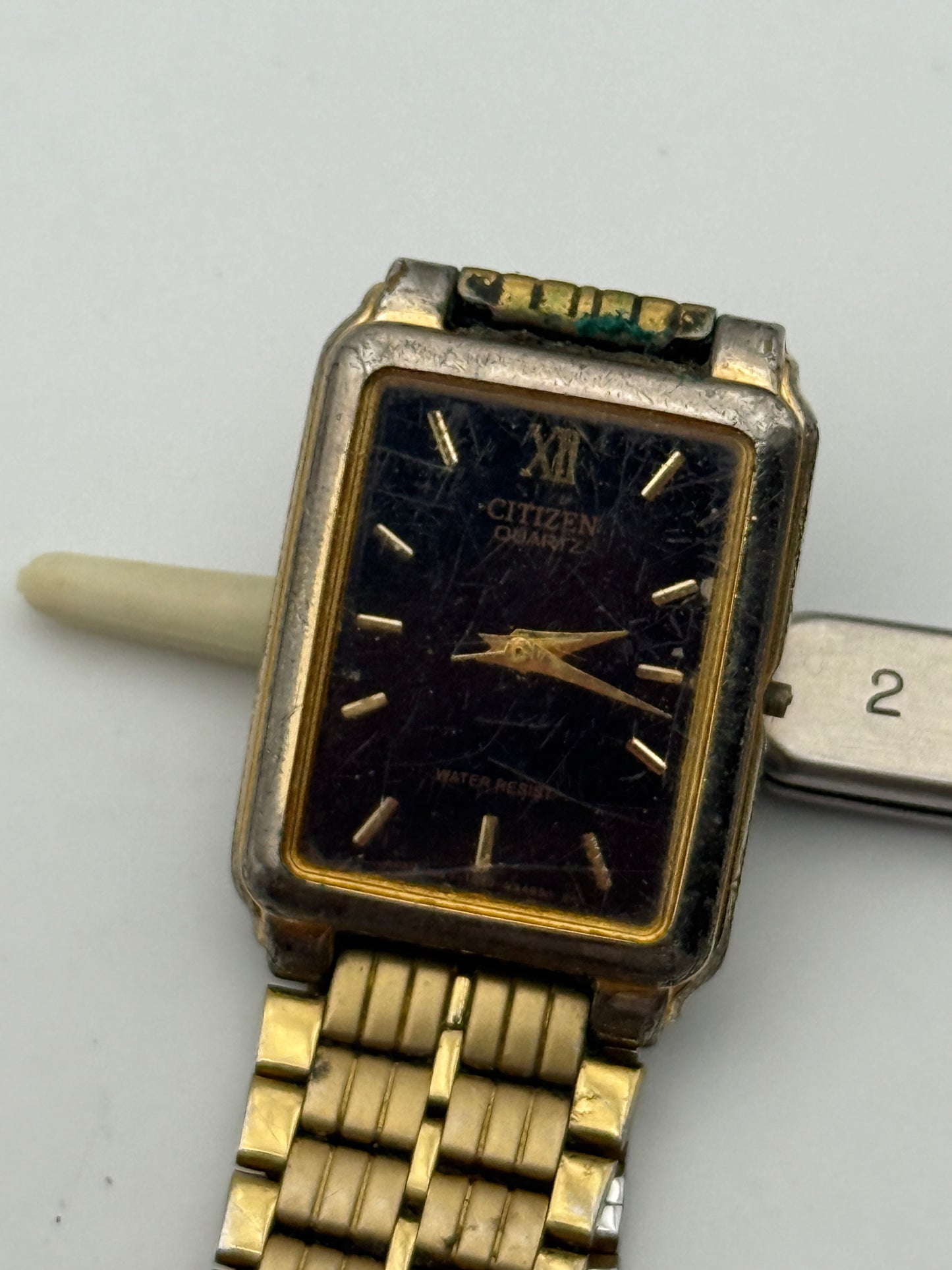 citizen quartz 1030 24x33mm
