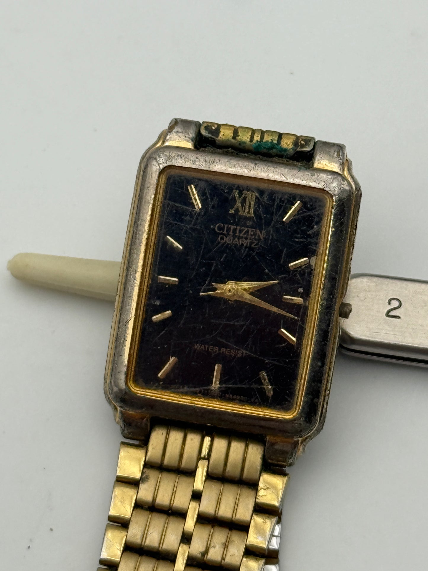 citizen quartz 1030 24x33mm