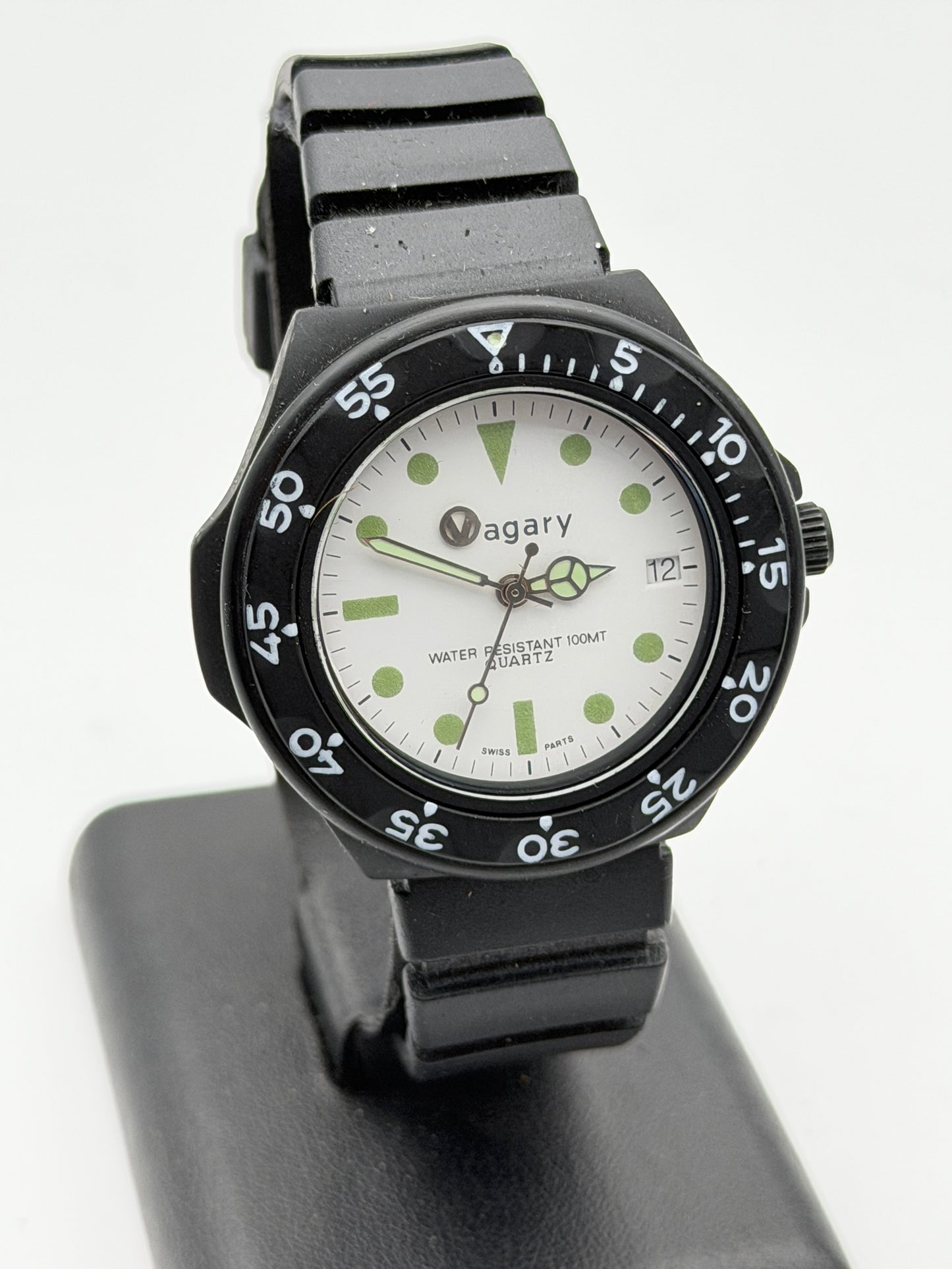 vagary quartz 41mm new nos watch