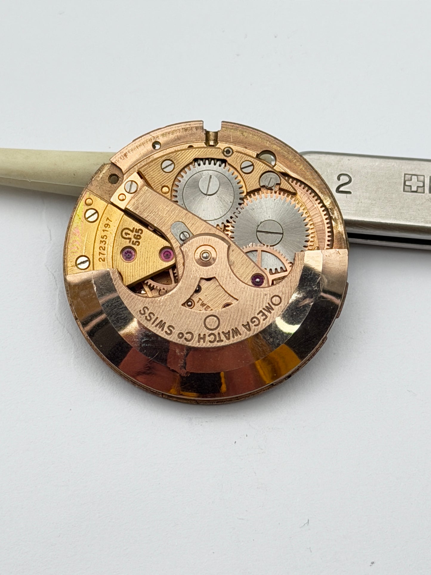 omega 565 movement movimento