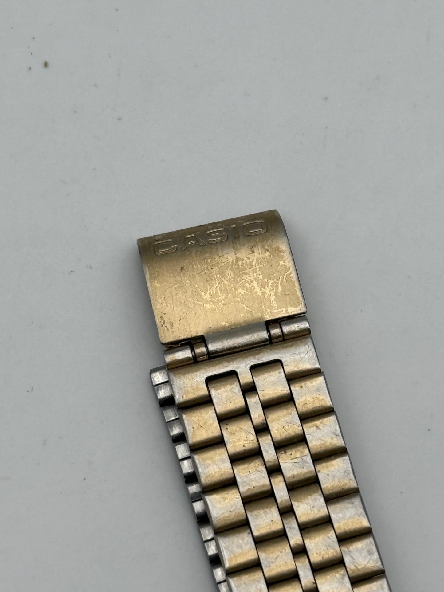 casio digital 587 A 153-W 34mm