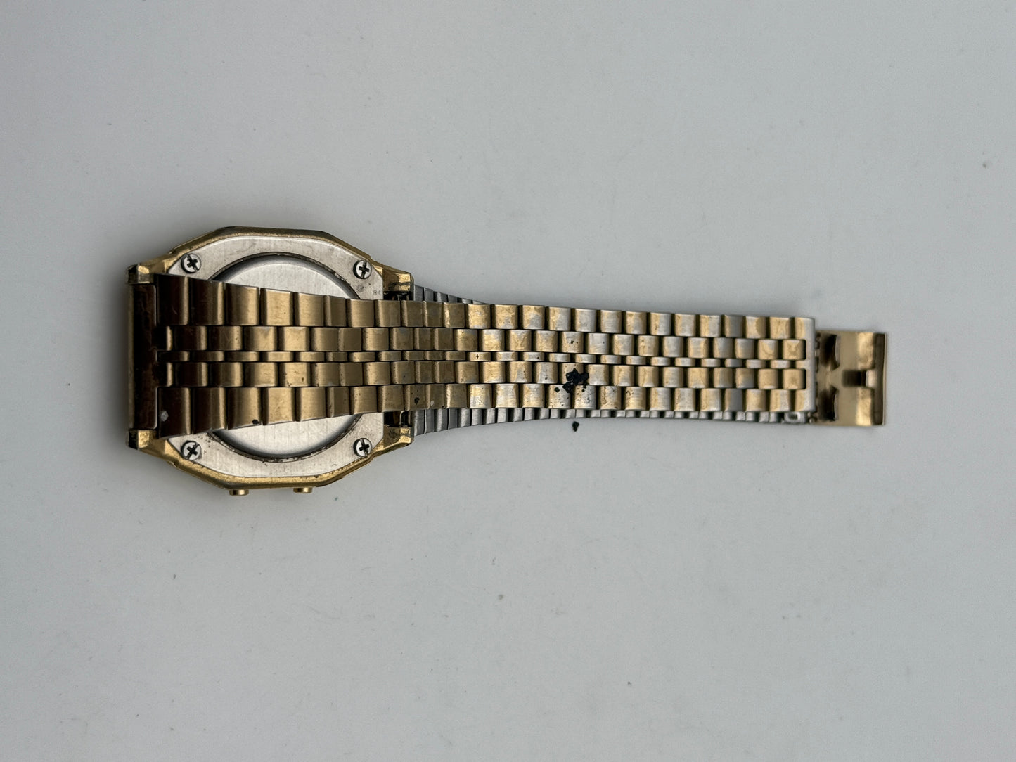 casio digital 587 A 153-W 34mm