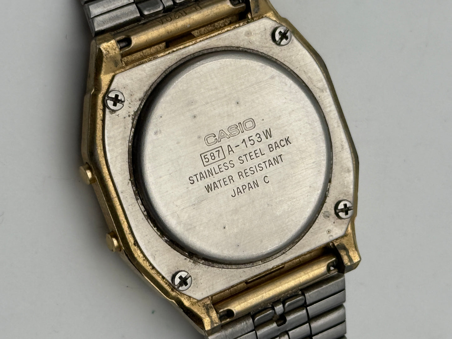 casio digital 587 A 153-W 34mm