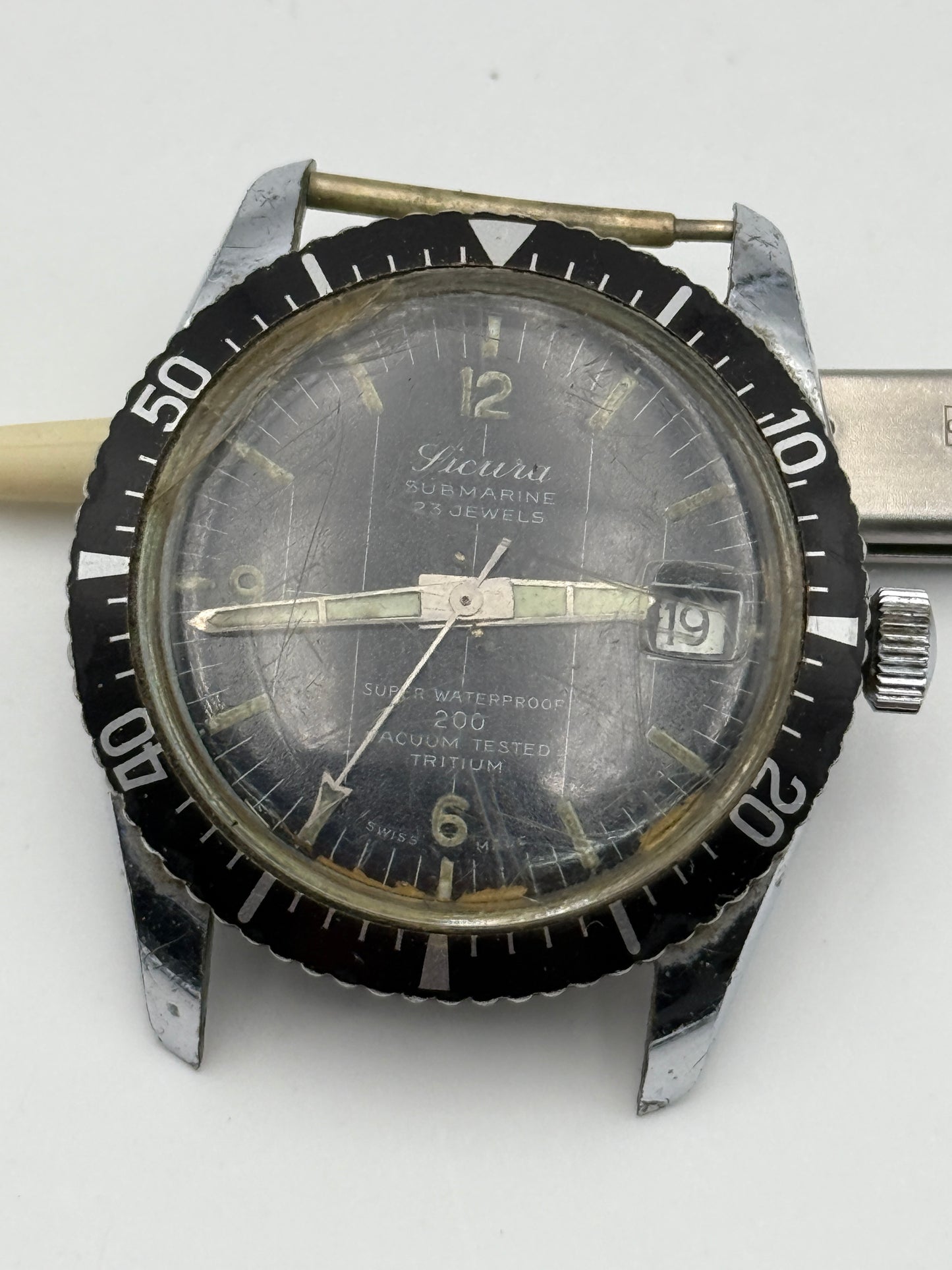 sicura submarine vacum tested 200