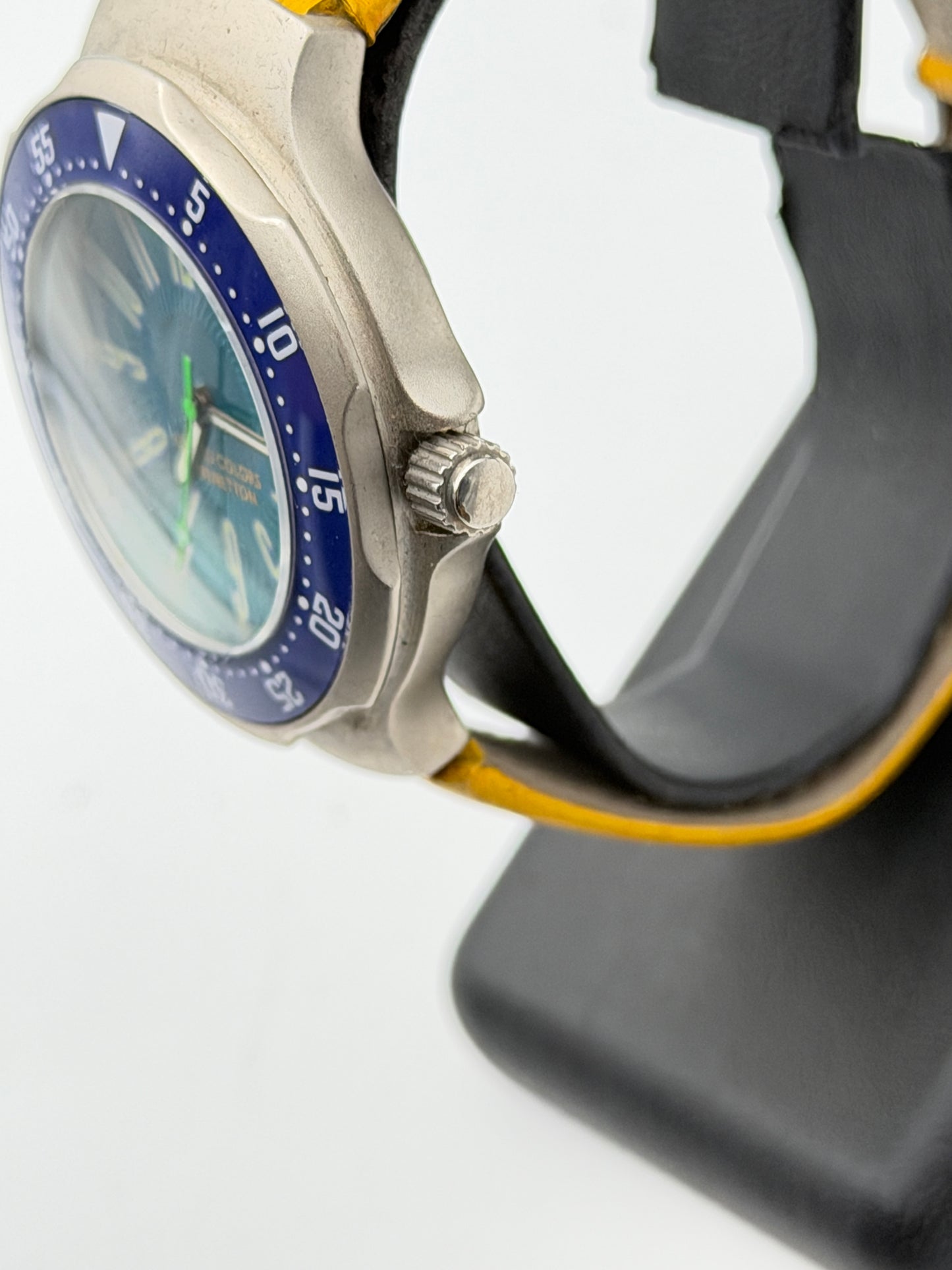 united colors of benetton vitnage watch quartz nos new 38mm