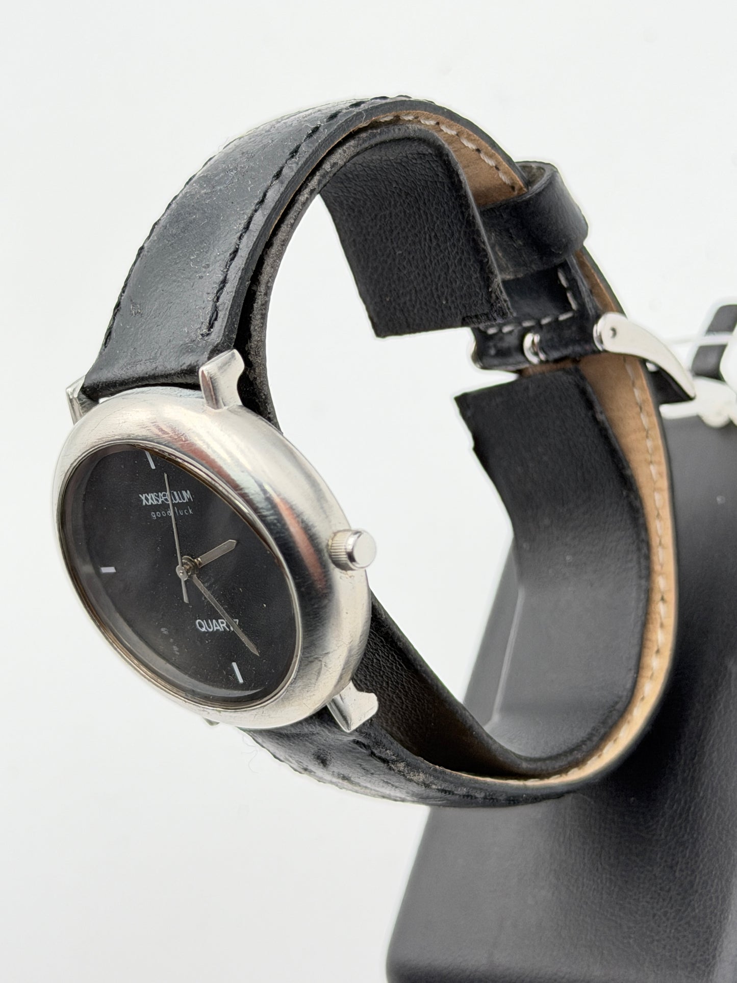 xisaecuum quartz watch new nos 36mm