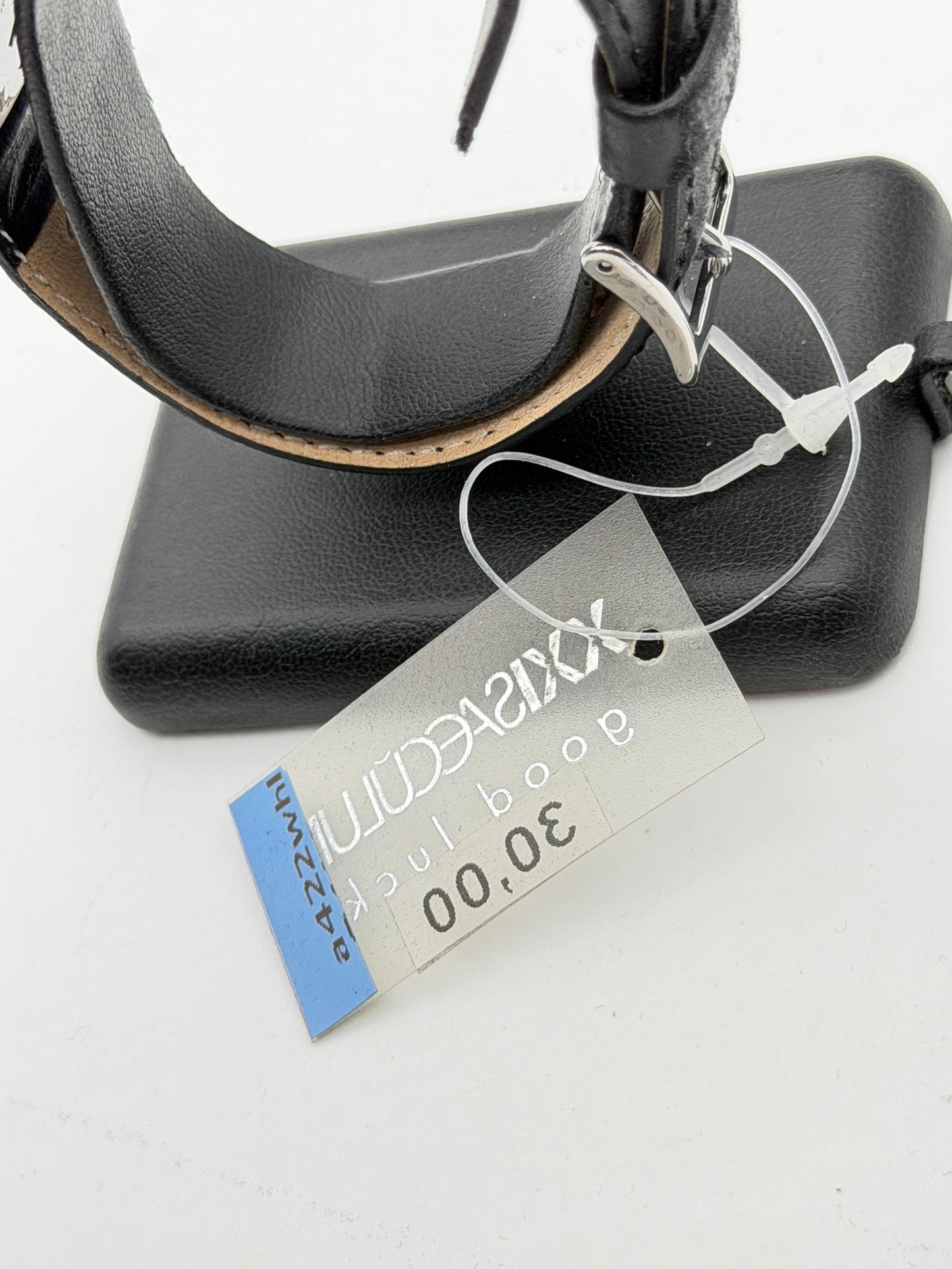 xisaecuum quartz watch new nos 36mm