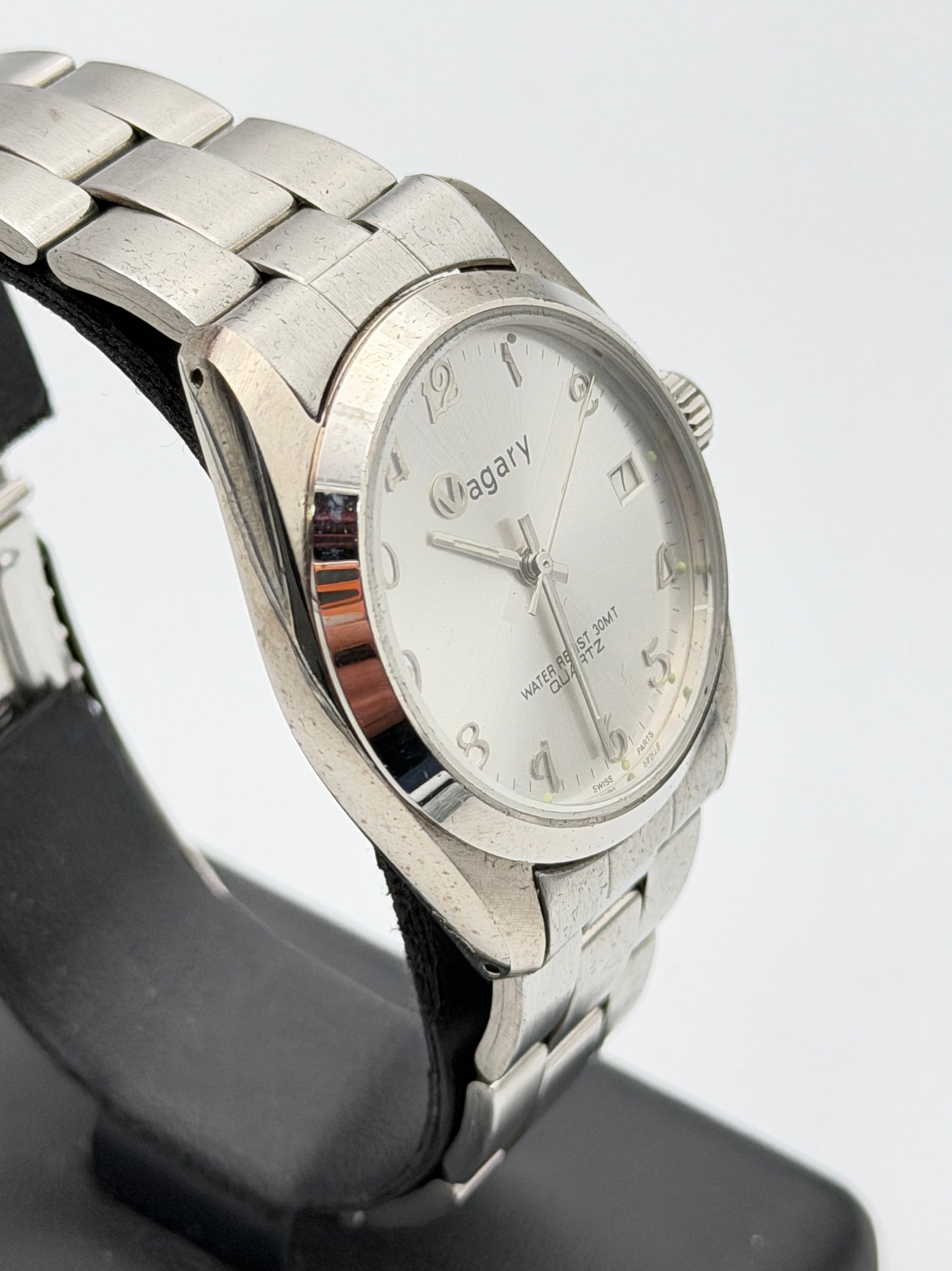 vagary quartz watch new nos 34mm