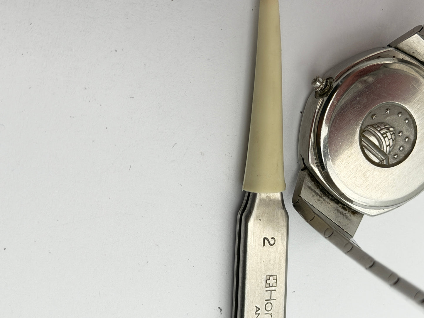 omega constellation quartz 28mm