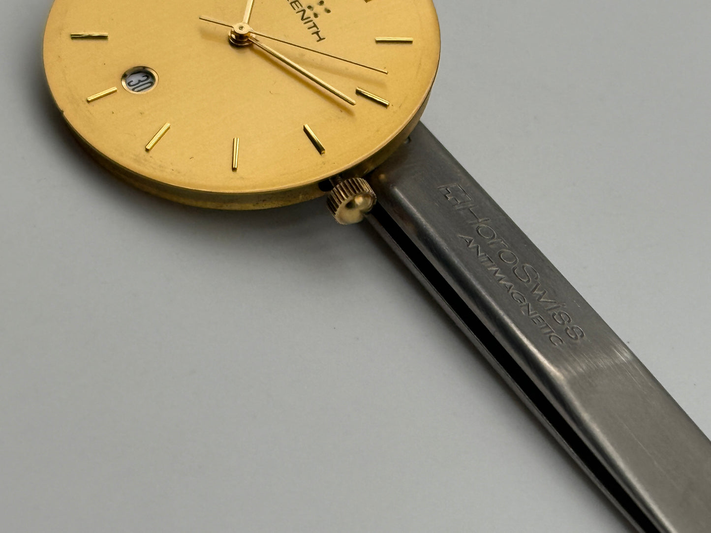 Zenith quartz z111.2 955.414 movement movimento