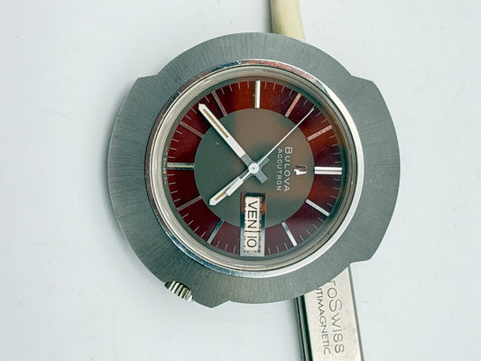 bulova accutron red 3-76852 no 40mm