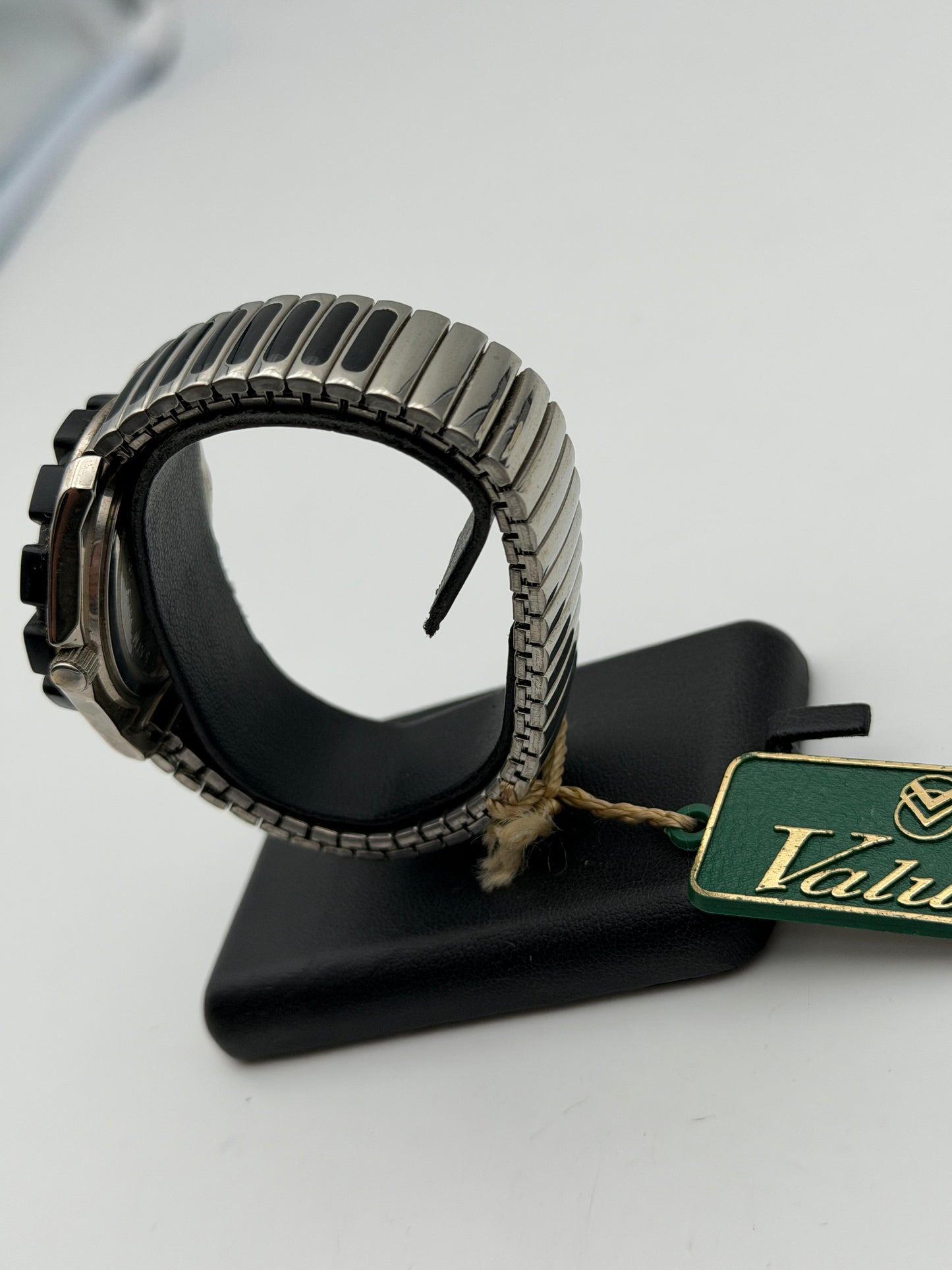 valus quartz watch vintage new nos diver 38mm