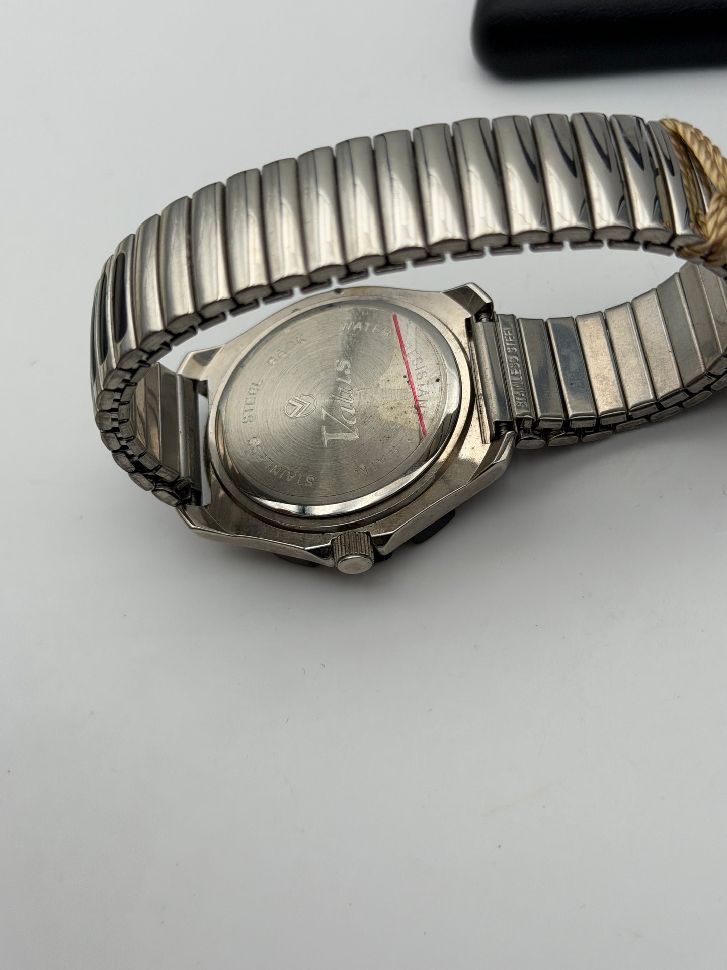 valus quartz watch vintage new nos diver 38mm