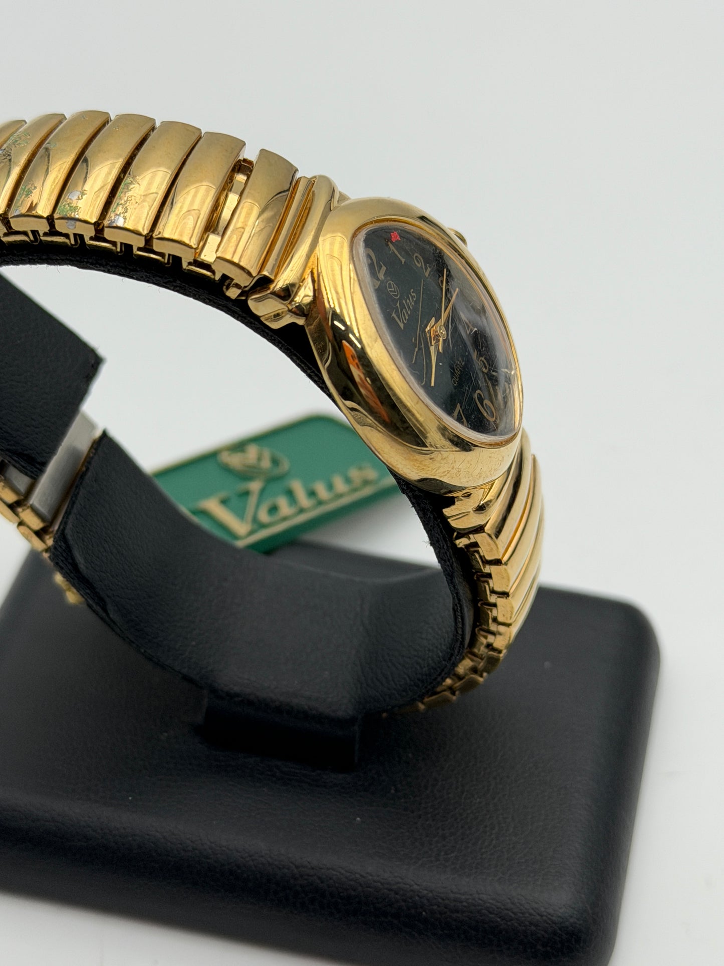 valus green watch vintage new nos quartz 27mm