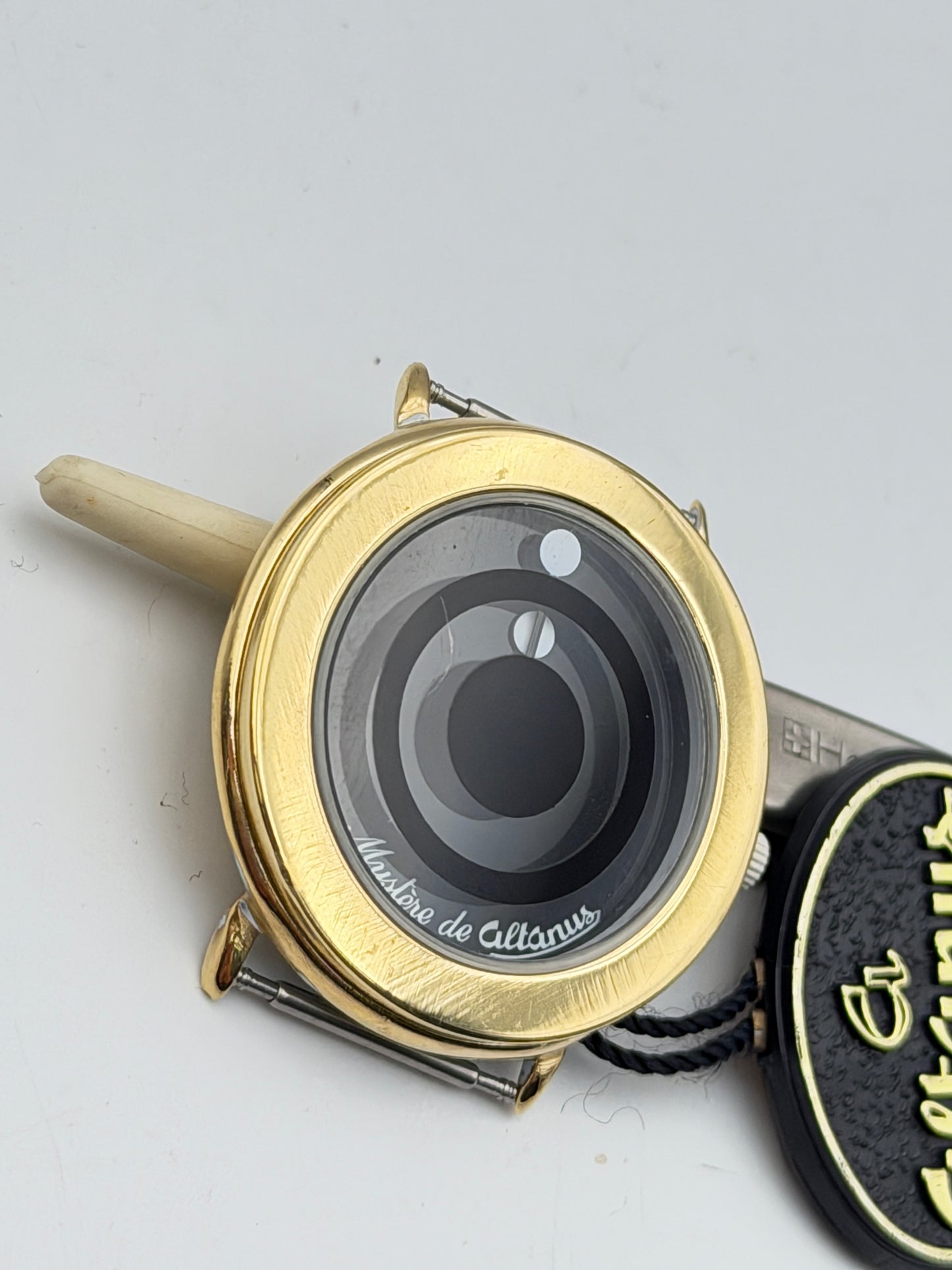 mystere de altanus quartz 840035mm watch swiss made