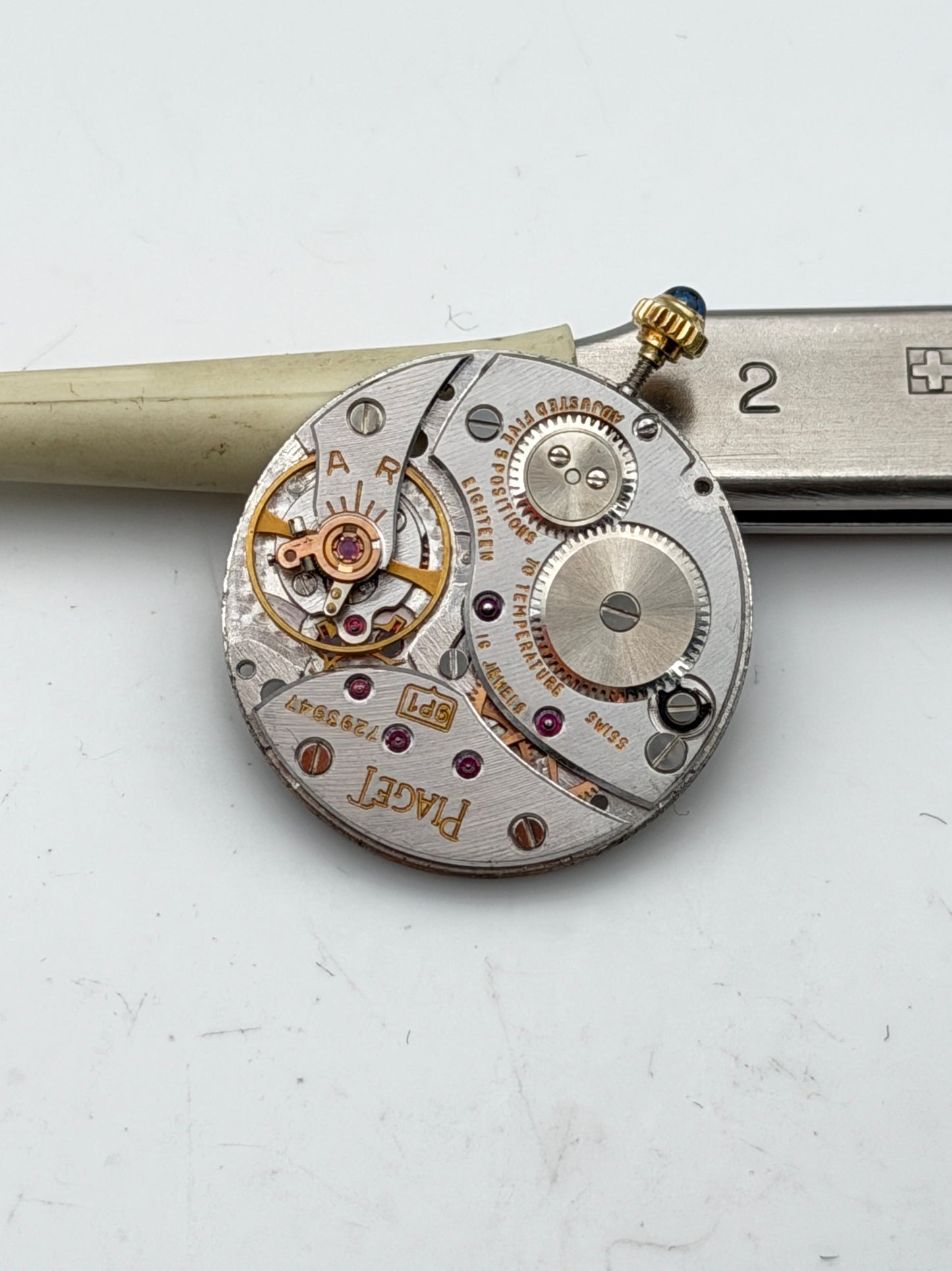 piaget 9p1 movement movimento