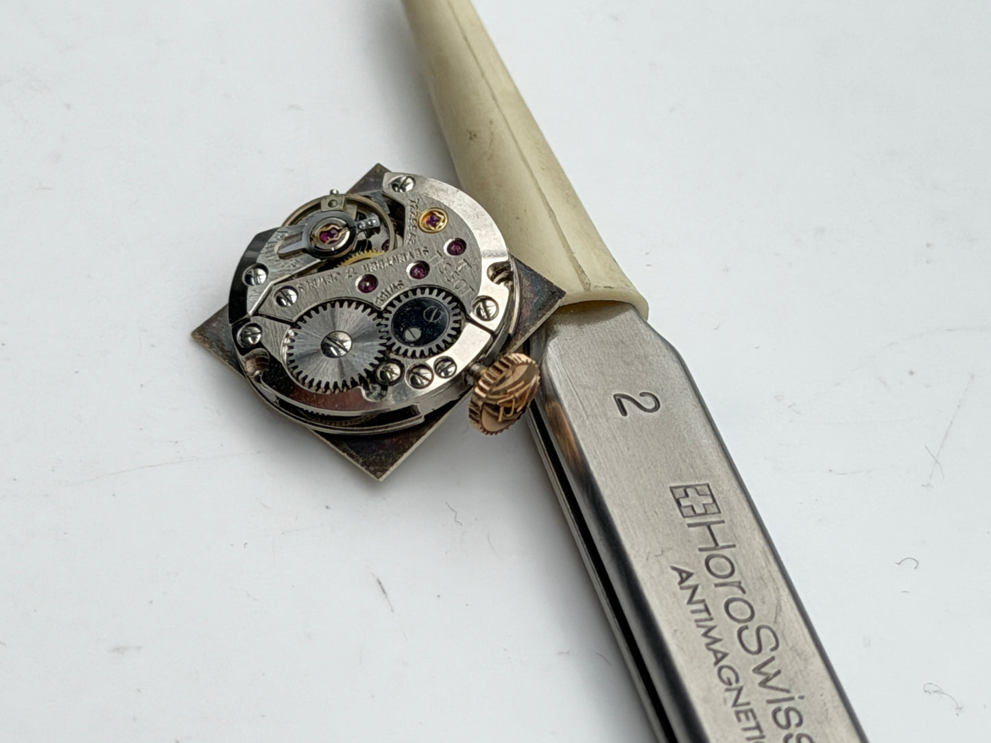 tissot stylist 709-2 movement movimento