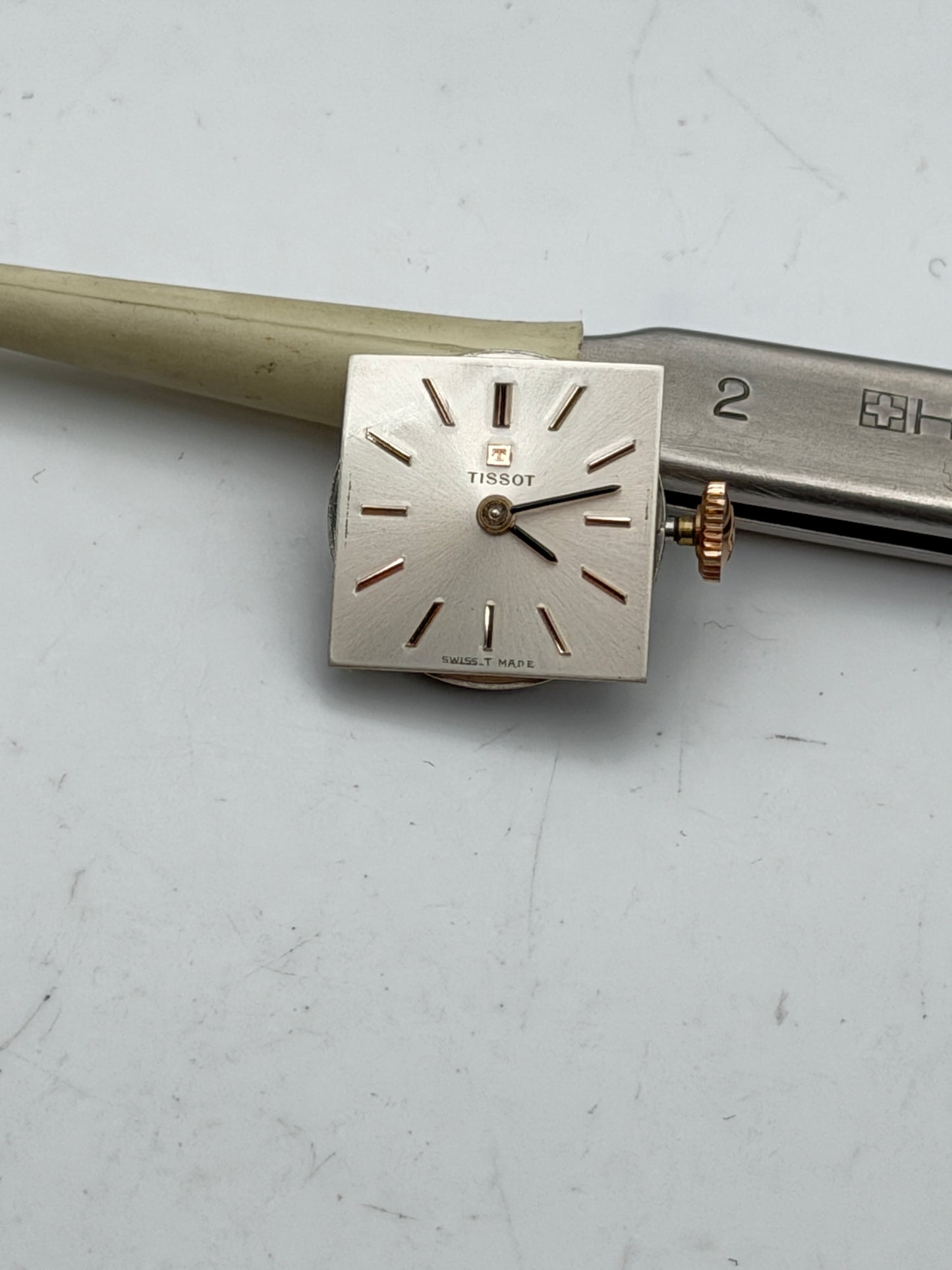 tissot stylist 709-2 movement movimento