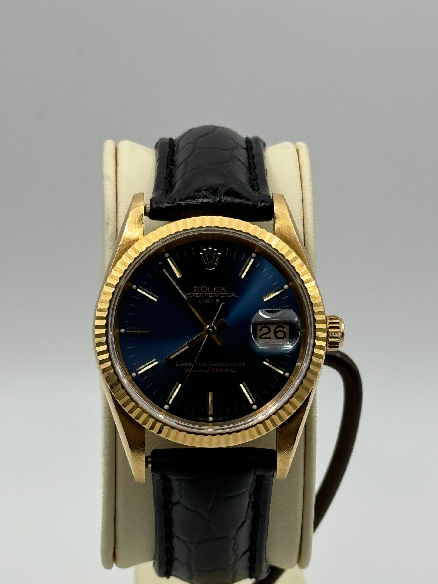 Descrizione Rolex Oyster Perpetual Date 15238 18kt
