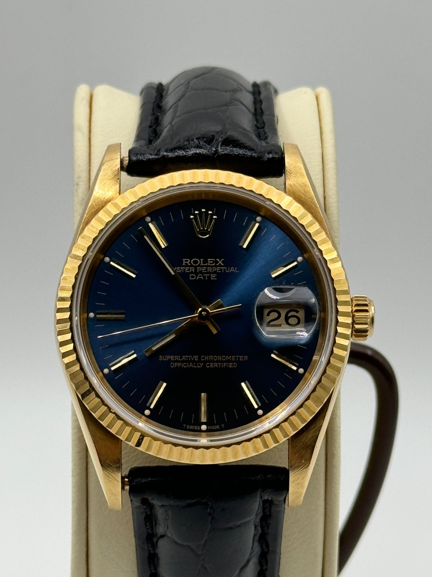 Descrizione Rolex Oyster Perpetual Date 15238 18kt