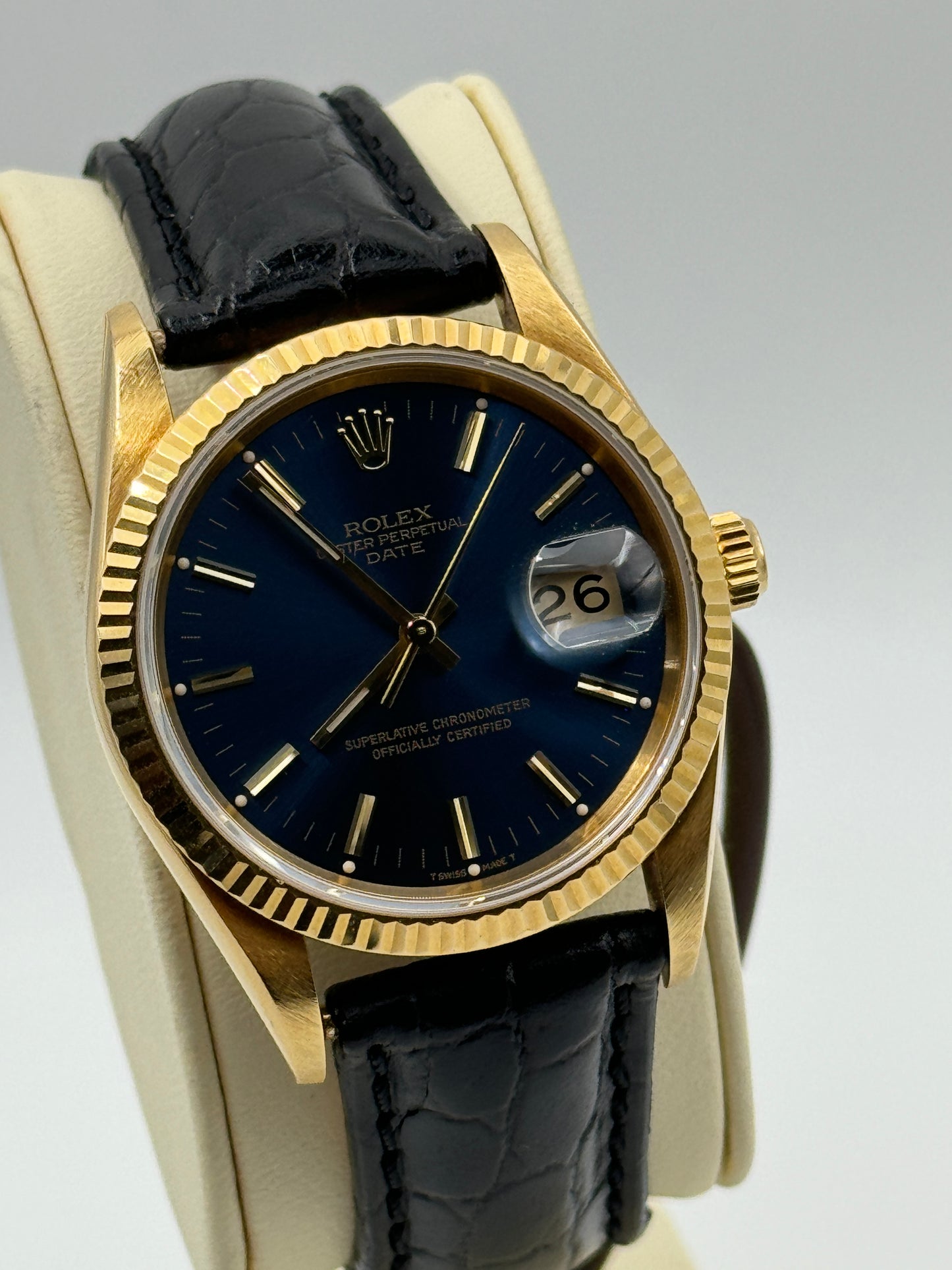 Descrizione Rolex Oyster Perpetual Date 15238 18kt