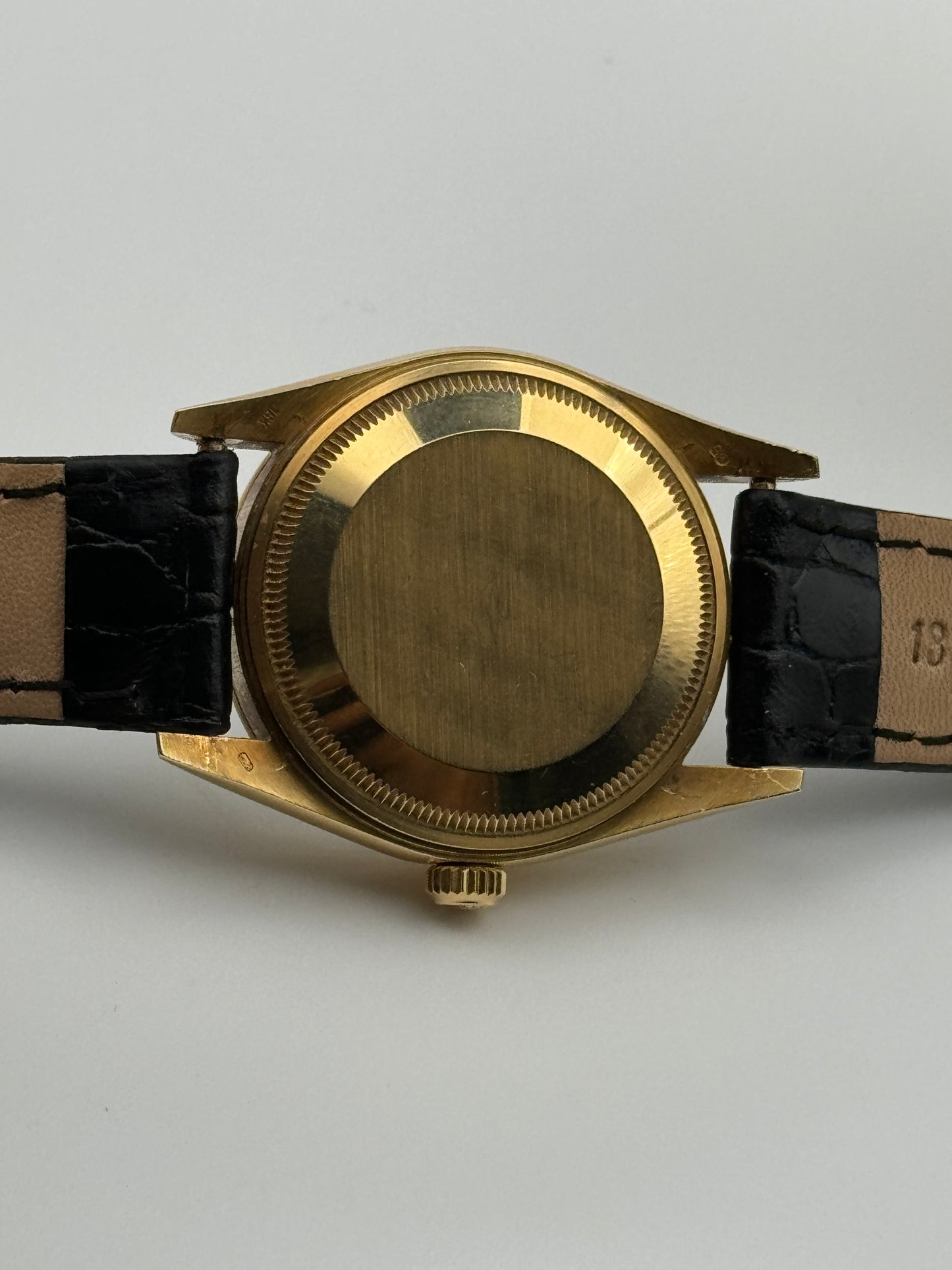 Descrizione Rolex Oyster Perpetual Date 15238 18kt