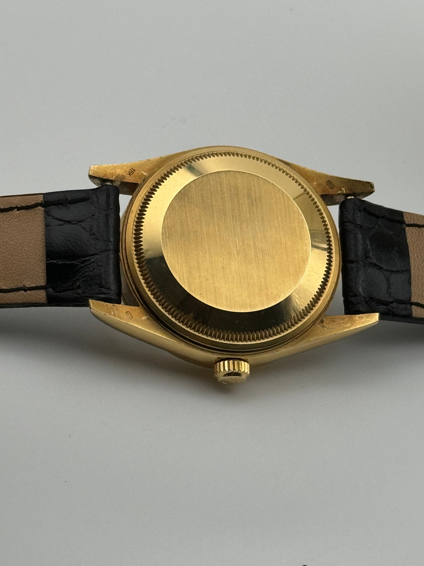 Descrizione Rolex Oyster Perpetual Date 15238 18kt