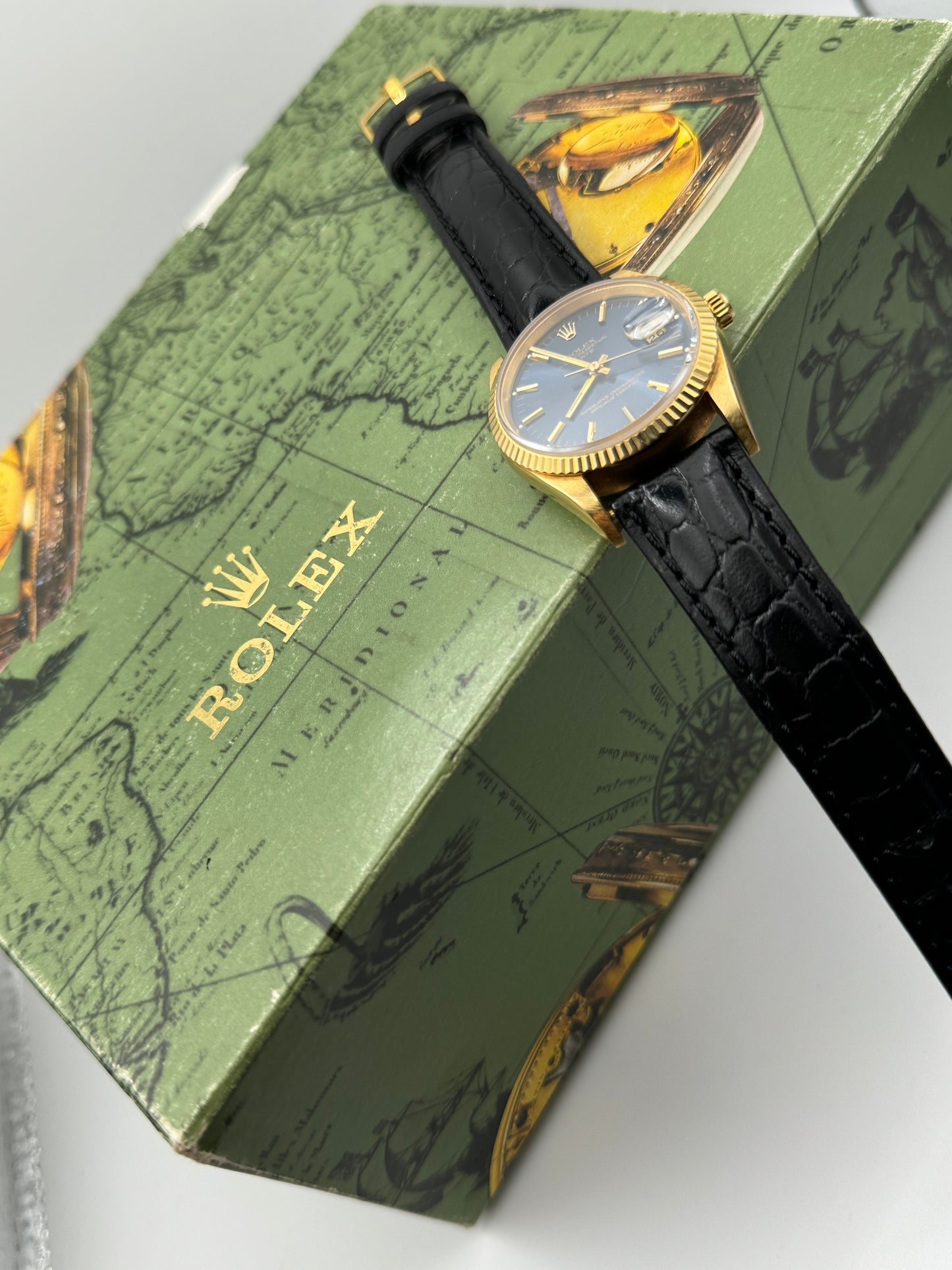 Descrizione Rolex Oyster Perpetual Date 15238 18kt