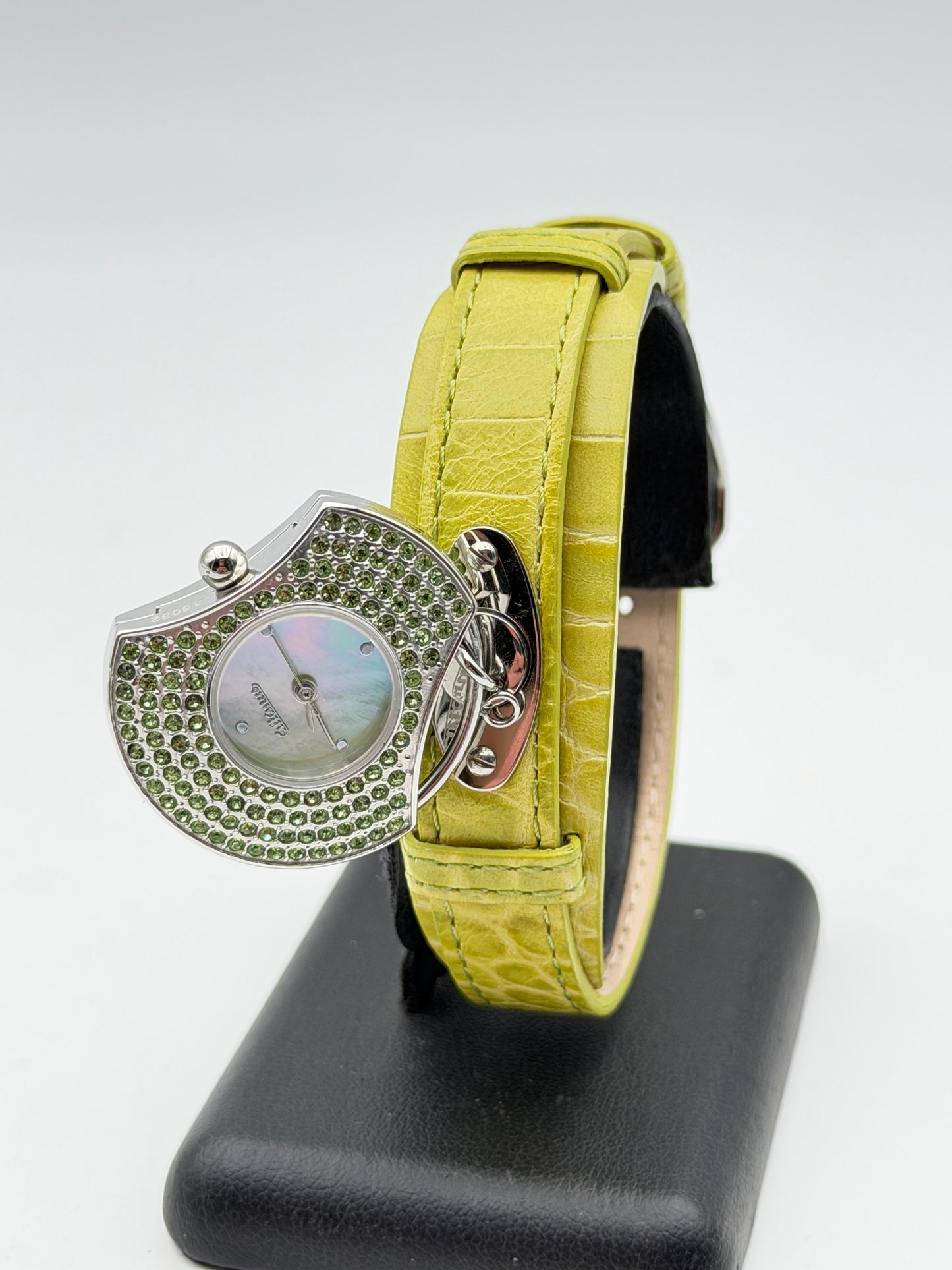 altanus 16082 watch quartz nos 31mm
