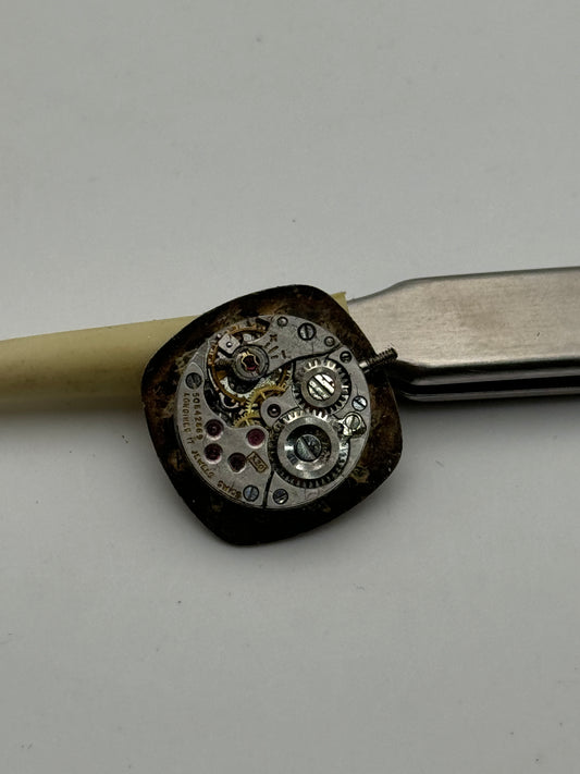 Longines 320 movement movimento
