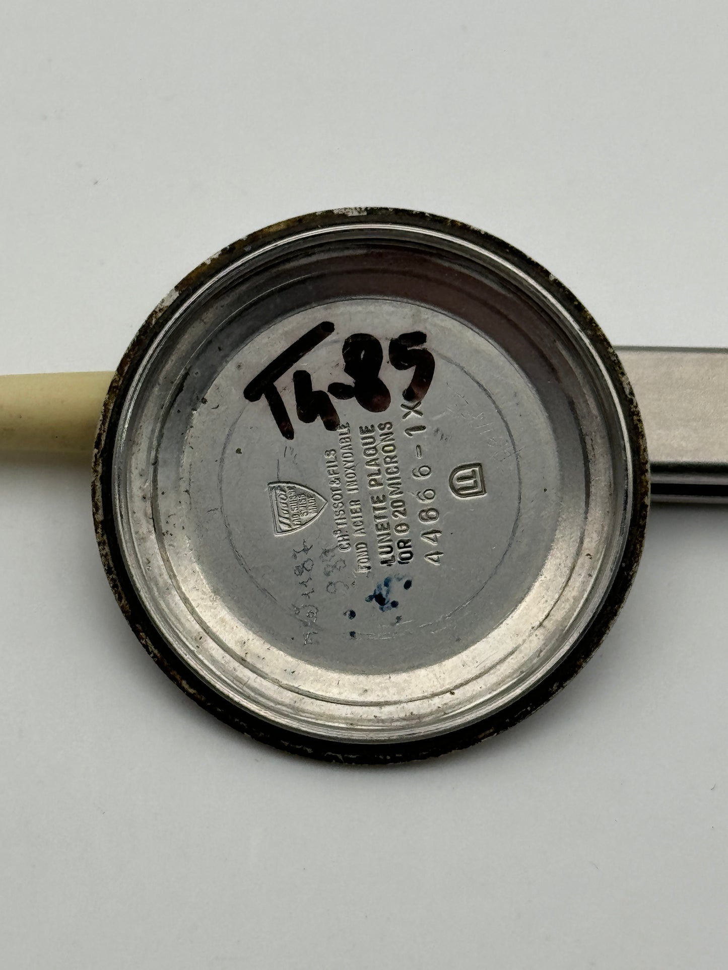 Tissot fondello caseback 4466 6 -1x tissot 485 a vite to screw