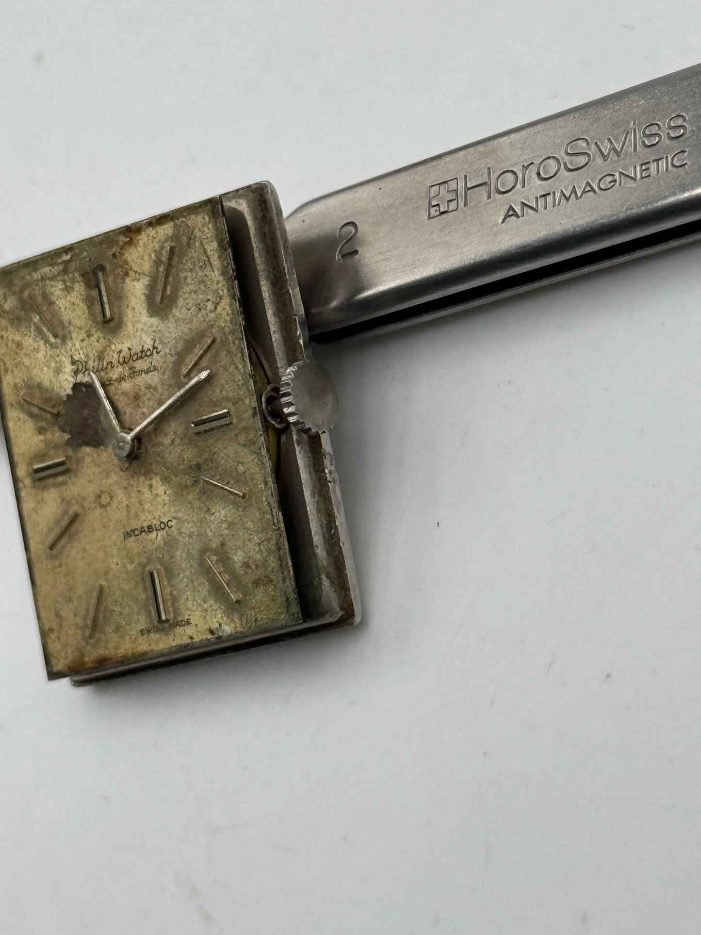 philip watch ut 6360 tonneau movement movimento