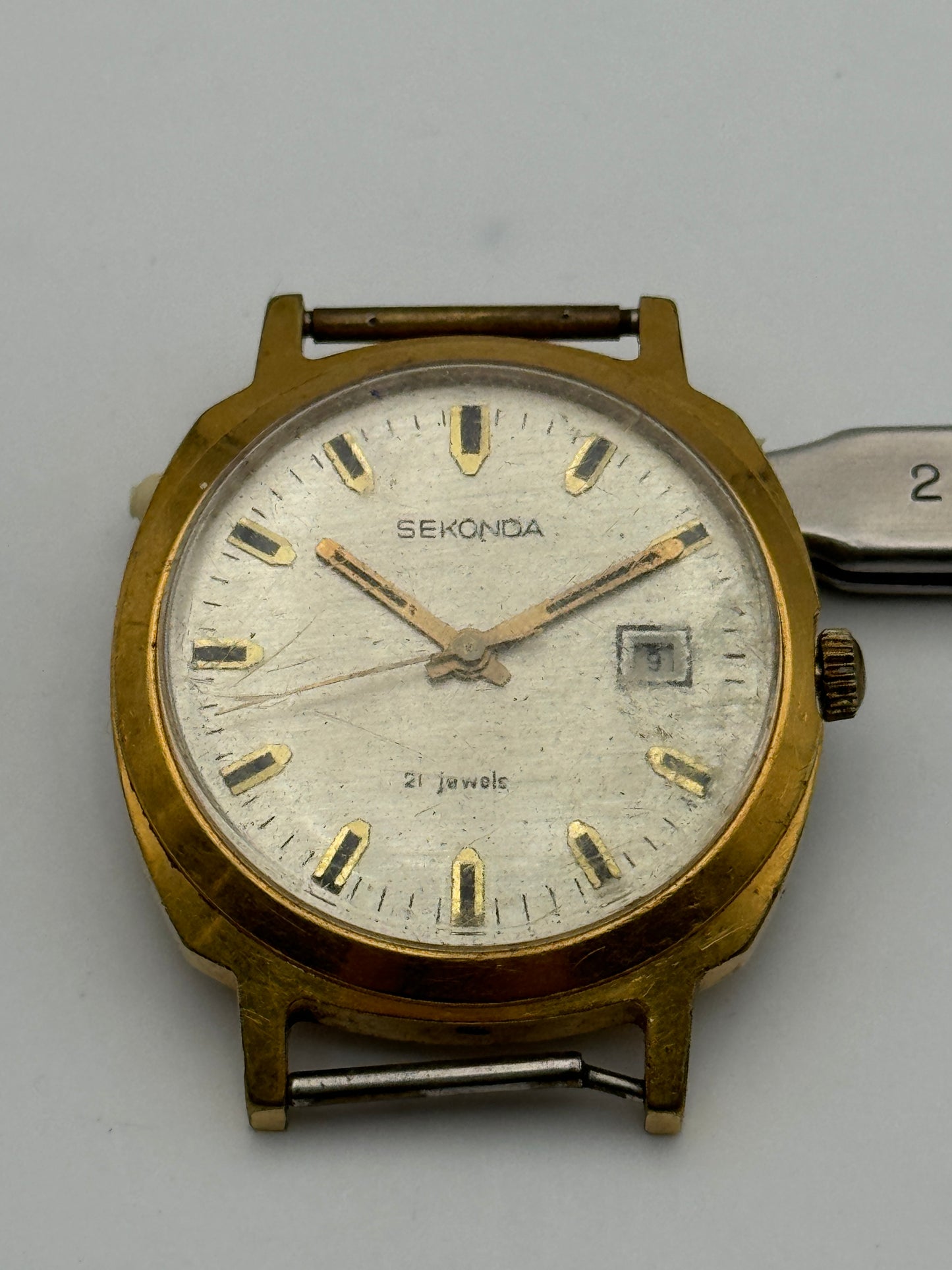 sekonda 37mm gold plated