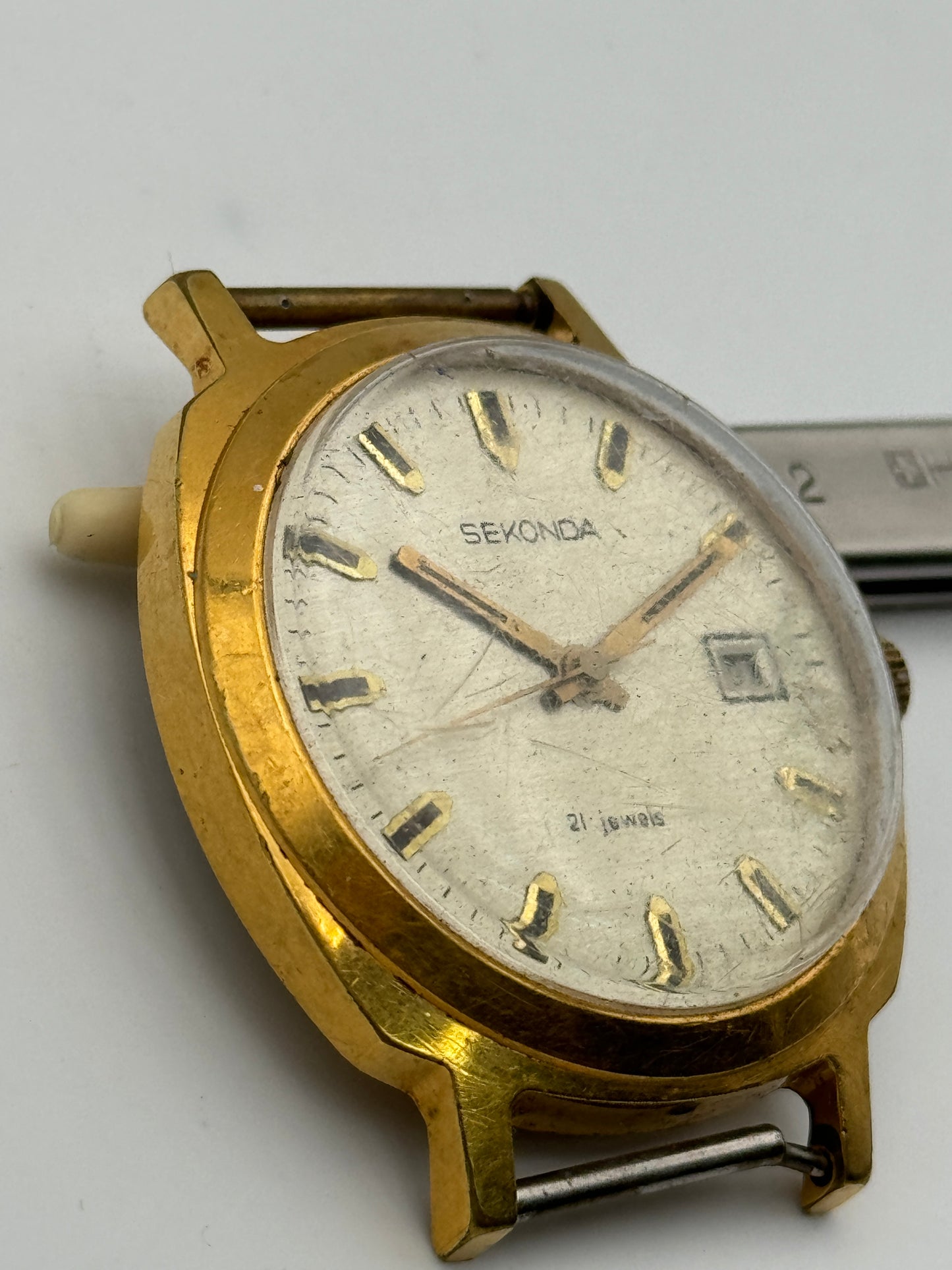 sekonda 37mm gold plated