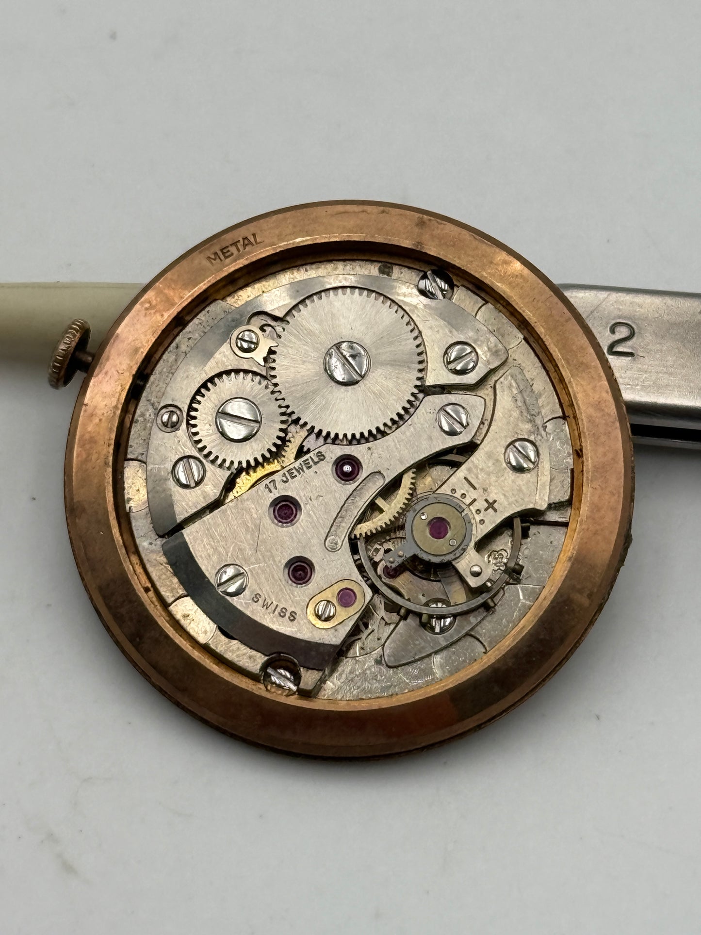 as 1690 movement movimento